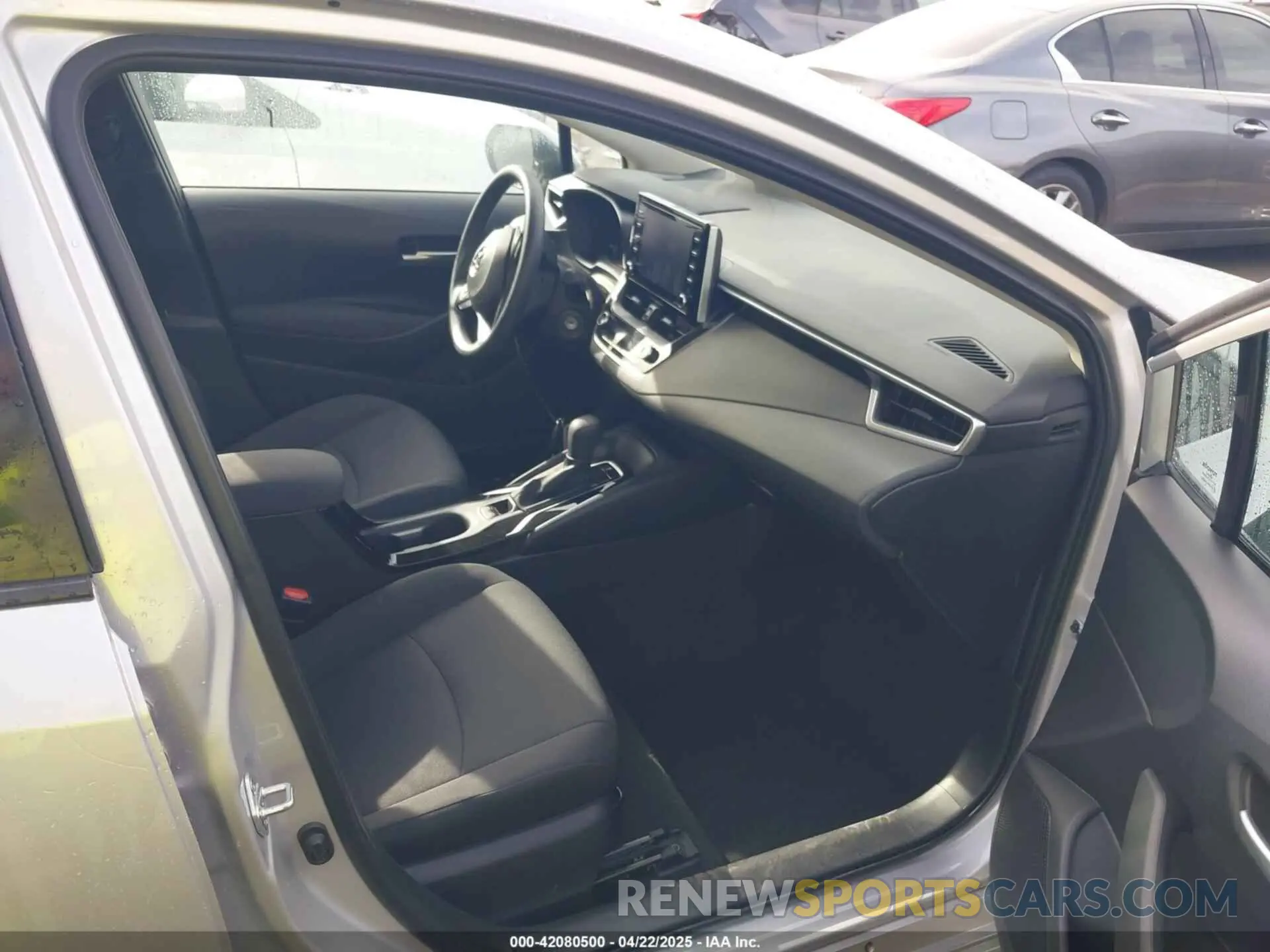 5 Photograph of a damaged car 5YFEPMAE0MP202514 TOYOTA COROLLA 2021