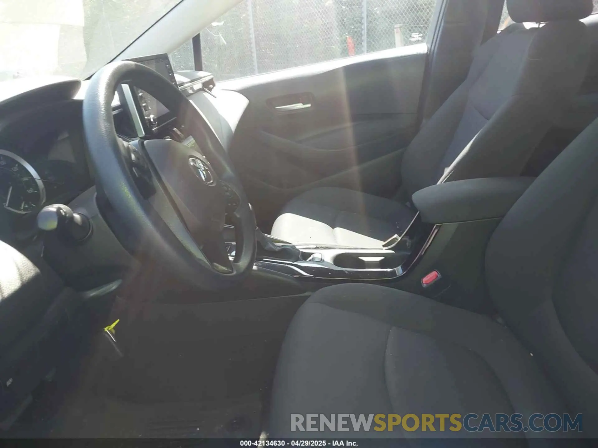 5 Photograph of a damaged car 5YFEPMAE0MP211696 TOYOTA COROLLA 2021