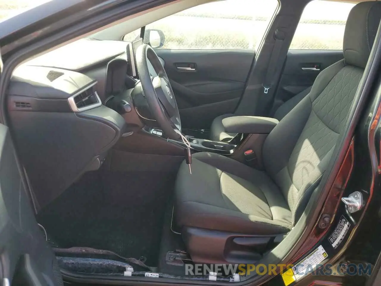 7 Photograph of a damaged car 5YFEPMAE0MP217174 TOYOTA COROLLA 2021