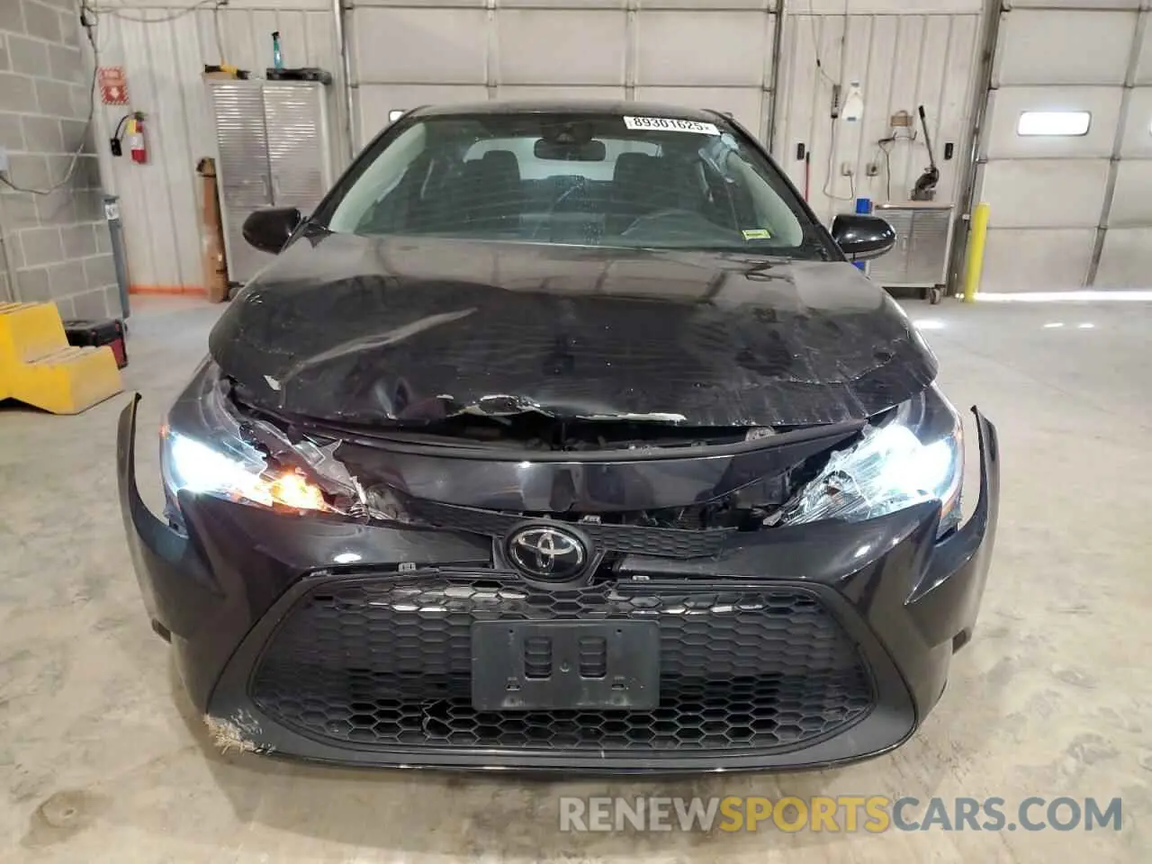 5 Photograph of a damaged car 5YFEPMAE0MP217238 TOYOTA COROLLA 2021