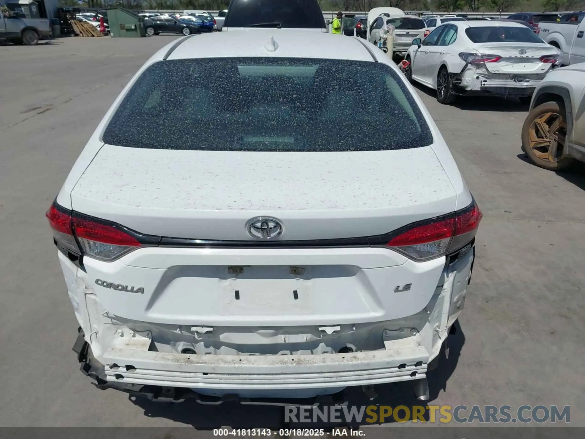 17 Photograph of a damaged car 5YFEPMAE0MP219510 TOYOTA COROLLA 2021