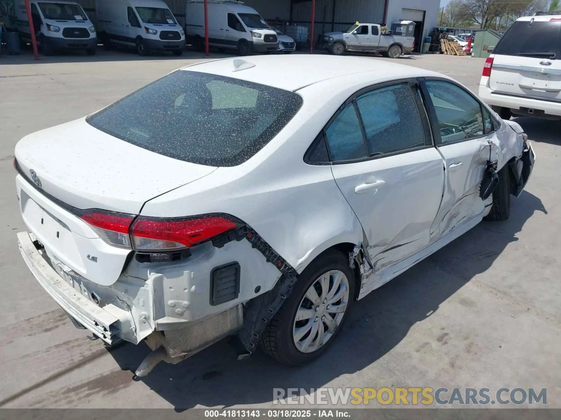 4 Photograph of a damaged car 5YFEPMAE0MP219510 TOYOTA COROLLA 2021