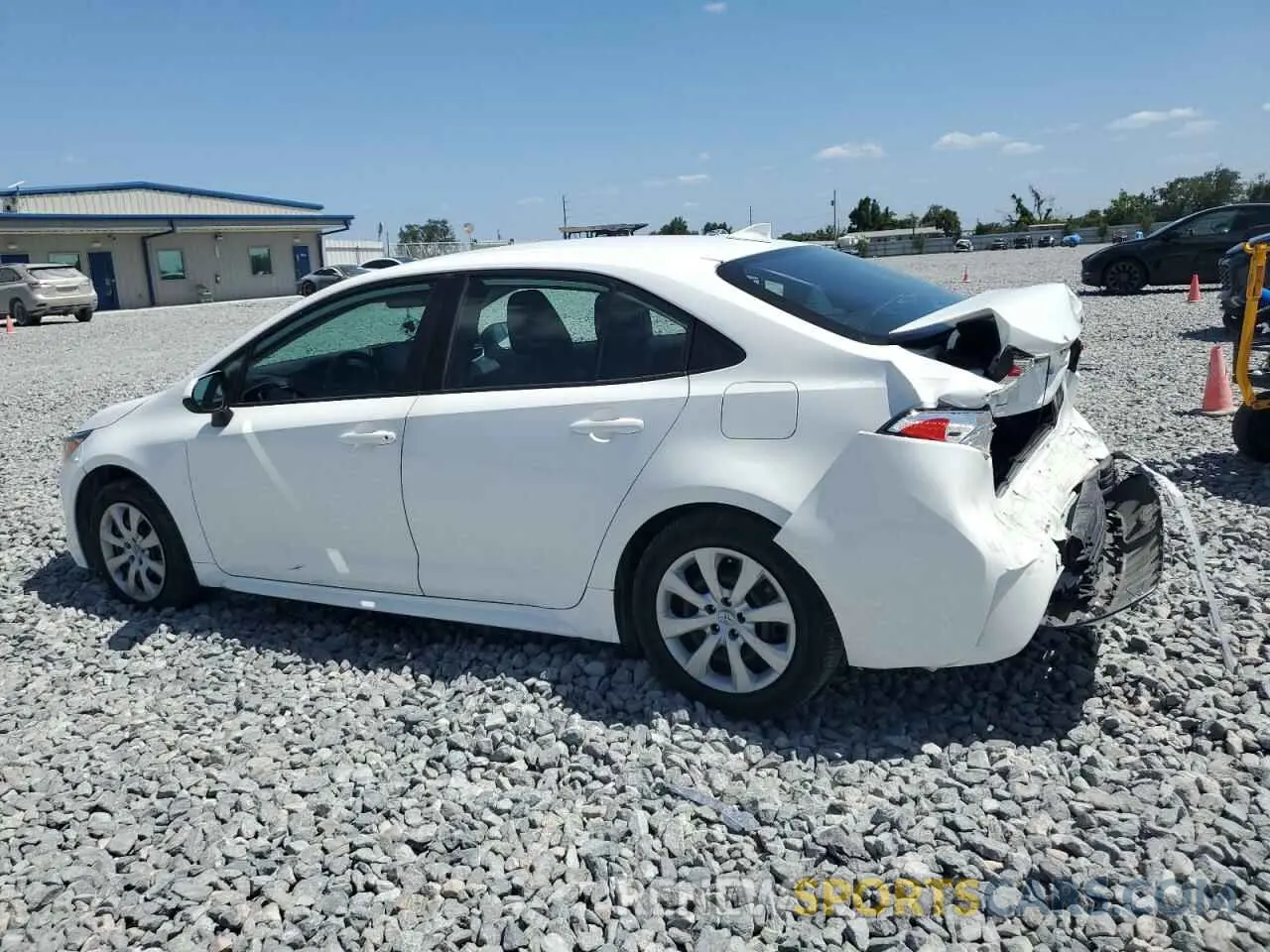 2 Photograph of a damaged car 5YFEPMAE0MP233374 TOYOTA COROLLA 2021