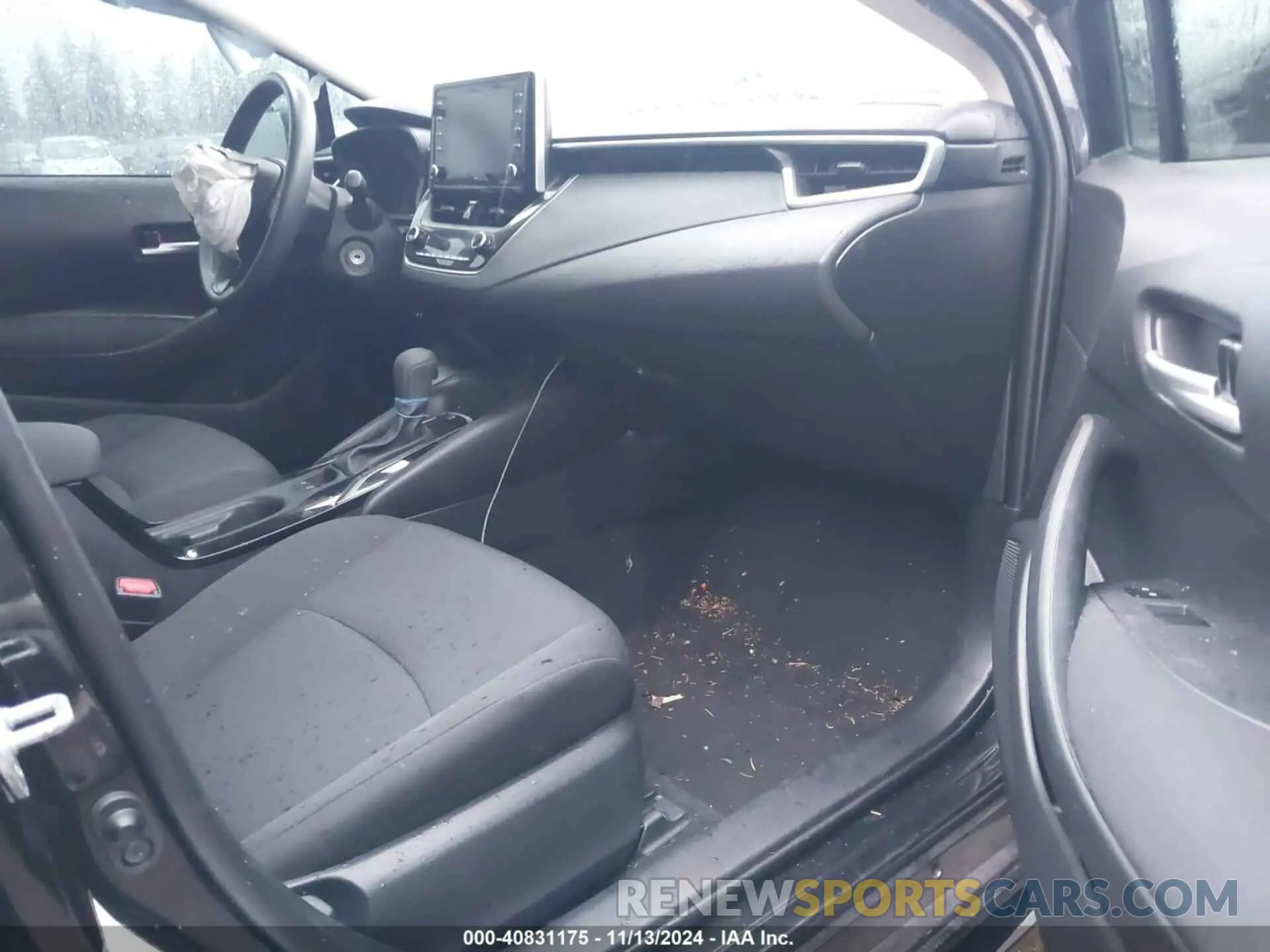 5 Photograph of a damaged car 5YFEPMAE0MP237649 TOYOTA COROLLA 2021