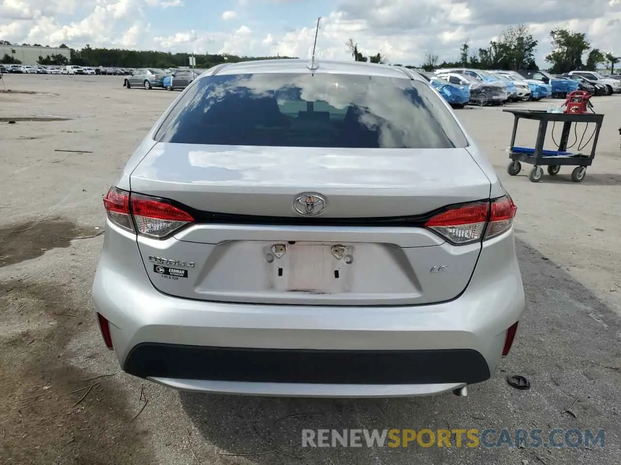 6 Photograph of a damaged car 5YFEPMAE0MP256170 TOYOTA COROLLA 2021