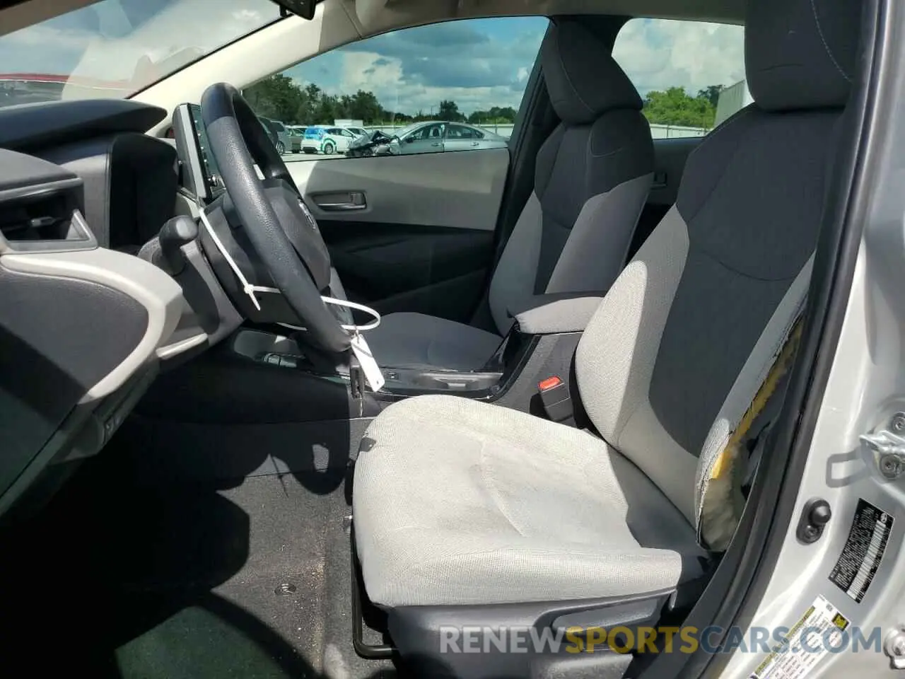 7 Photograph of a damaged car 5YFEPMAE0MP256170 TOYOTA COROLLA 2021
