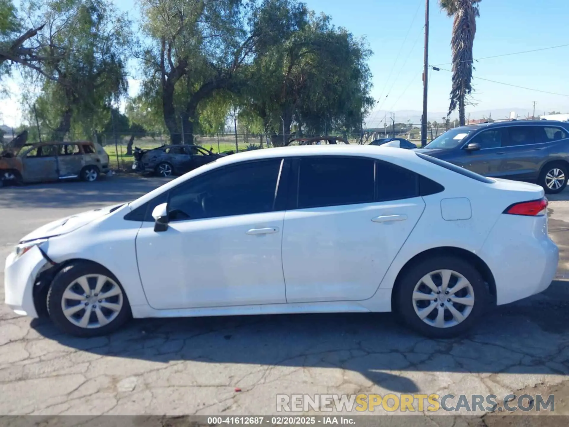 15 Photograph of a damaged car 5YFEPMAE0MP263569 TOYOTA COROLLA 2021