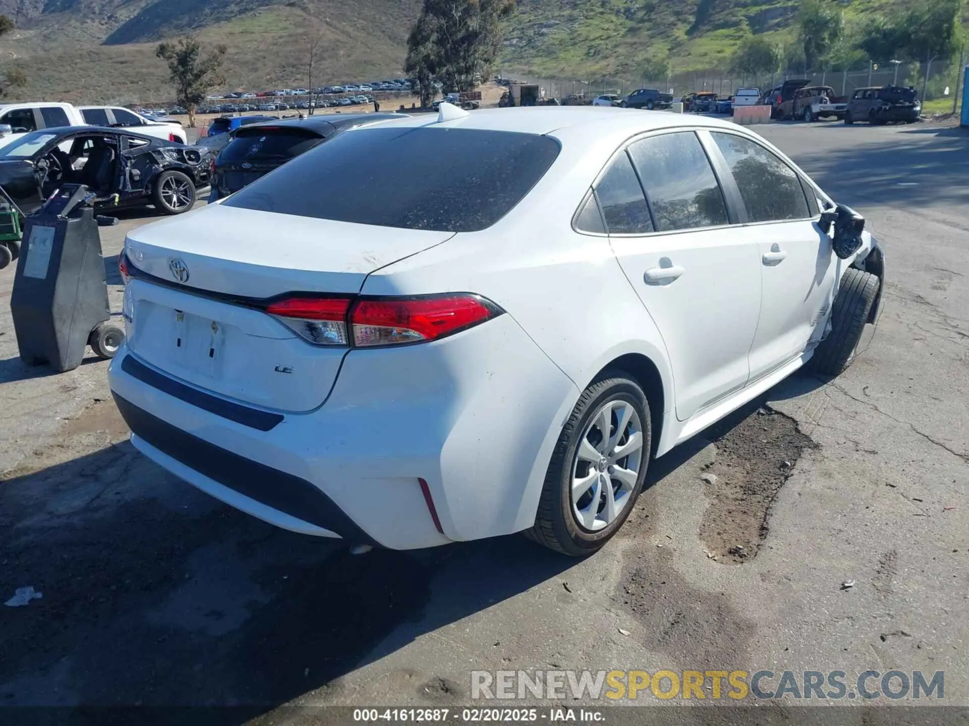 4 Photograph of a damaged car 5YFEPMAE0MP263569 TOYOTA COROLLA 2021