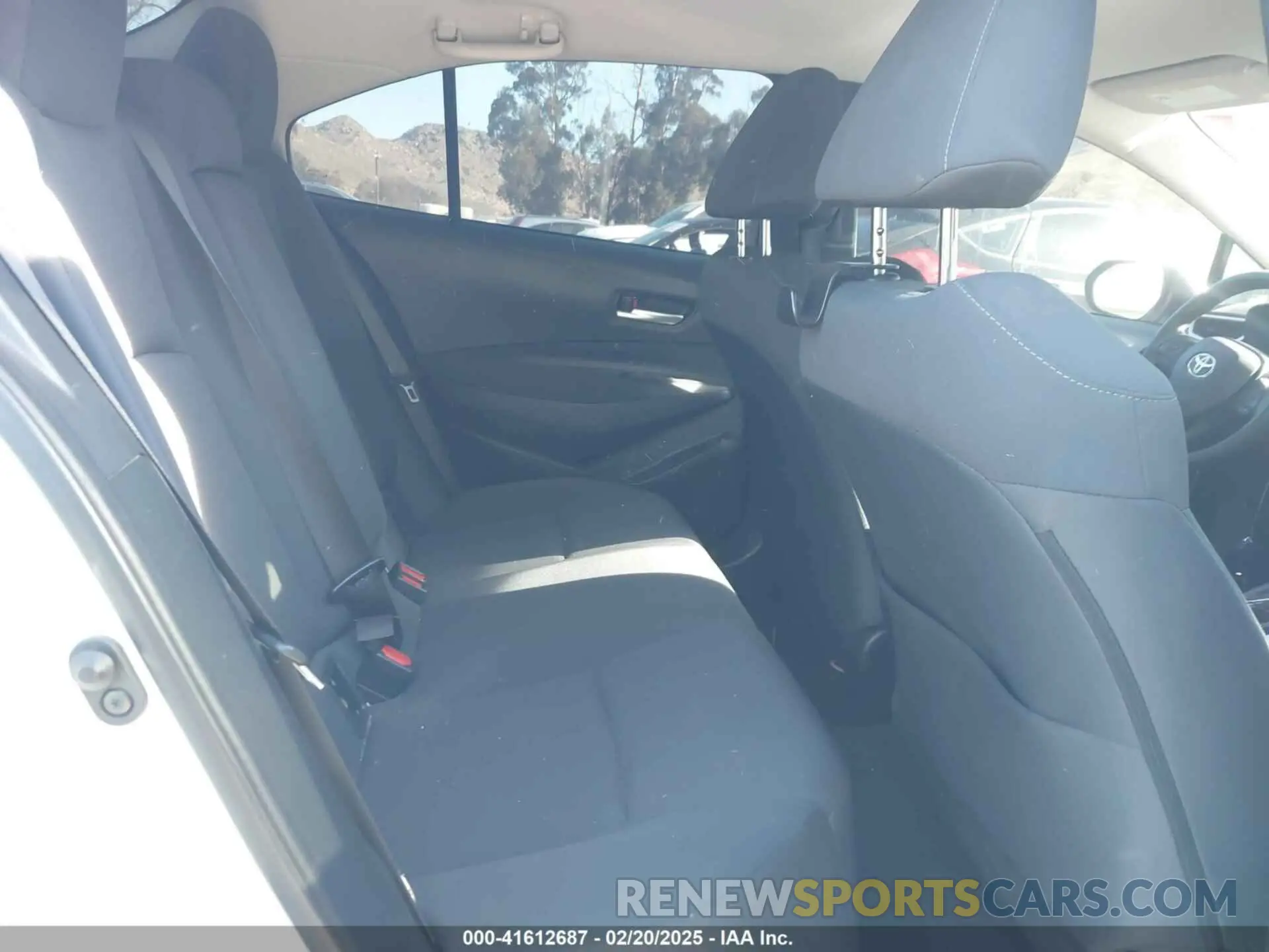 8 Photograph of a damaged car 5YFEPMAE0MP263569 TOYOTA COROLLA 2021