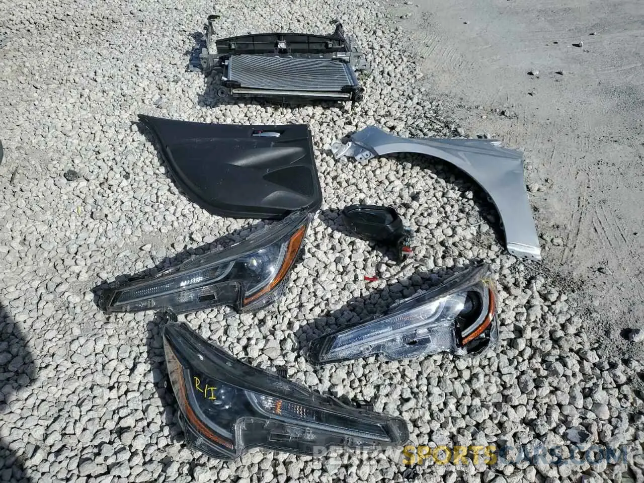 12 Photograph of a damaged car 5YFEPMAE0MP268853 TOYOTA COROLLA 2021