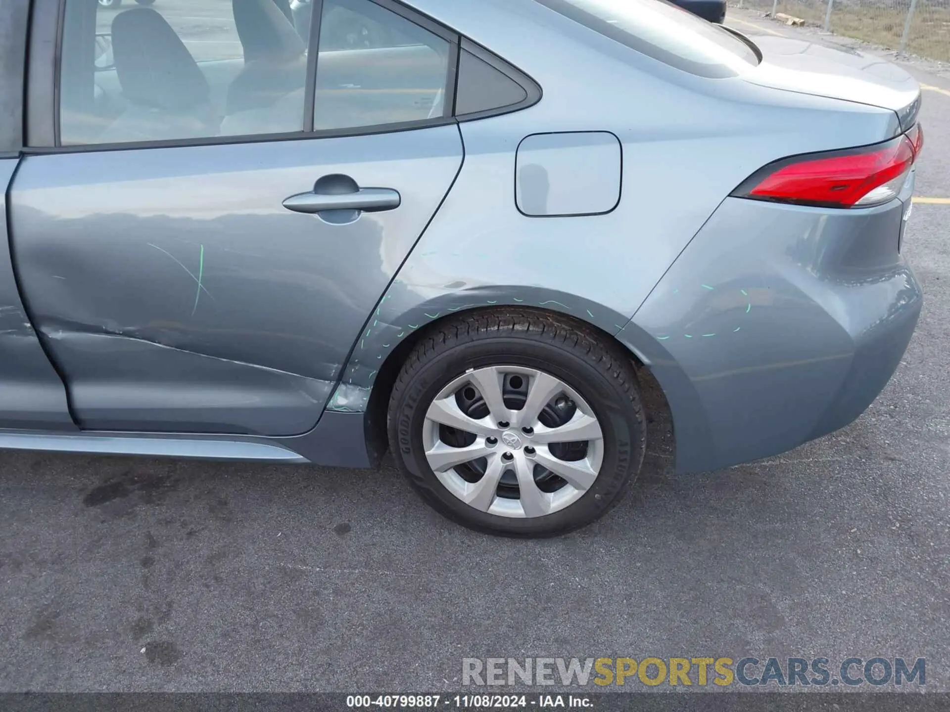 18 Photograph of a damaged car 5YFEPMAE0MP269212 TOYOTA COROLLA 2021
