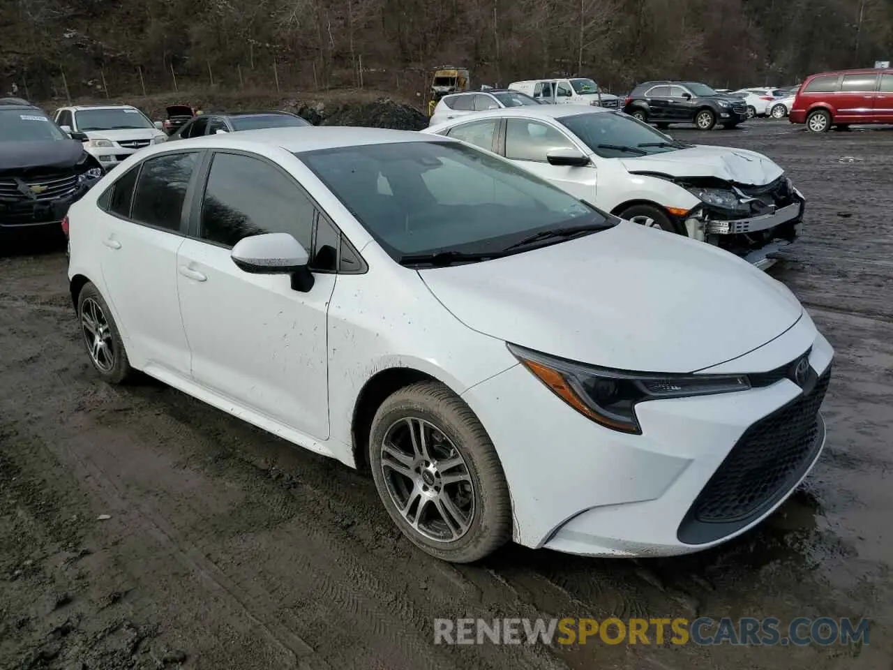 4 Photograph of a damaged car 5YFEPMAE1MP157969 TOYOTA COROLLA 2021