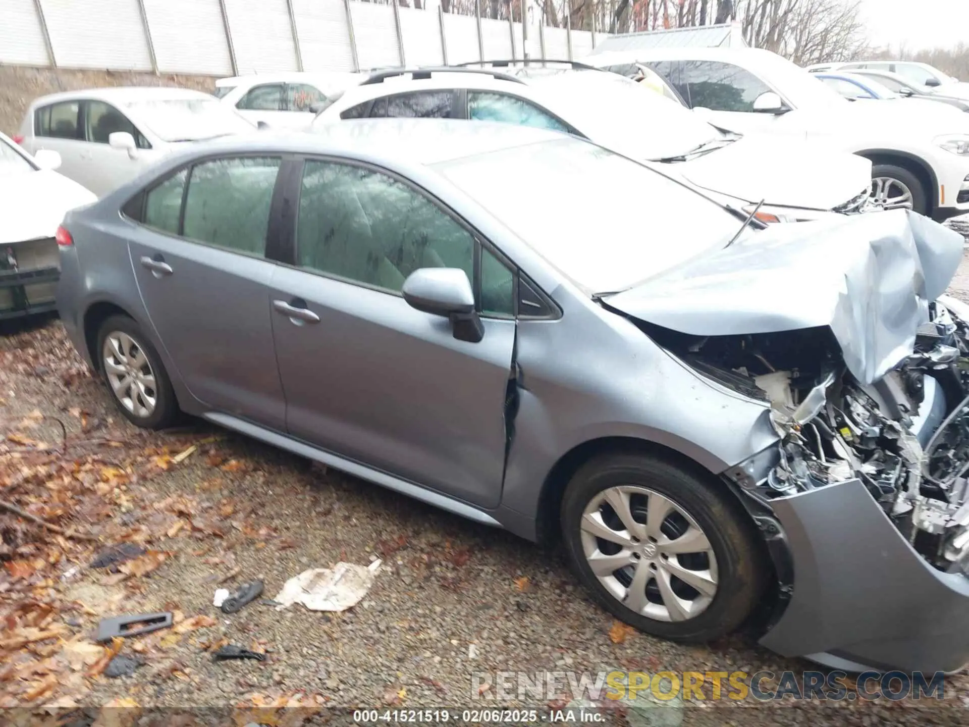 14 Photograph of a damaged car 5YFEPMAE1MP161004 TOYOTA COROLLA 2021