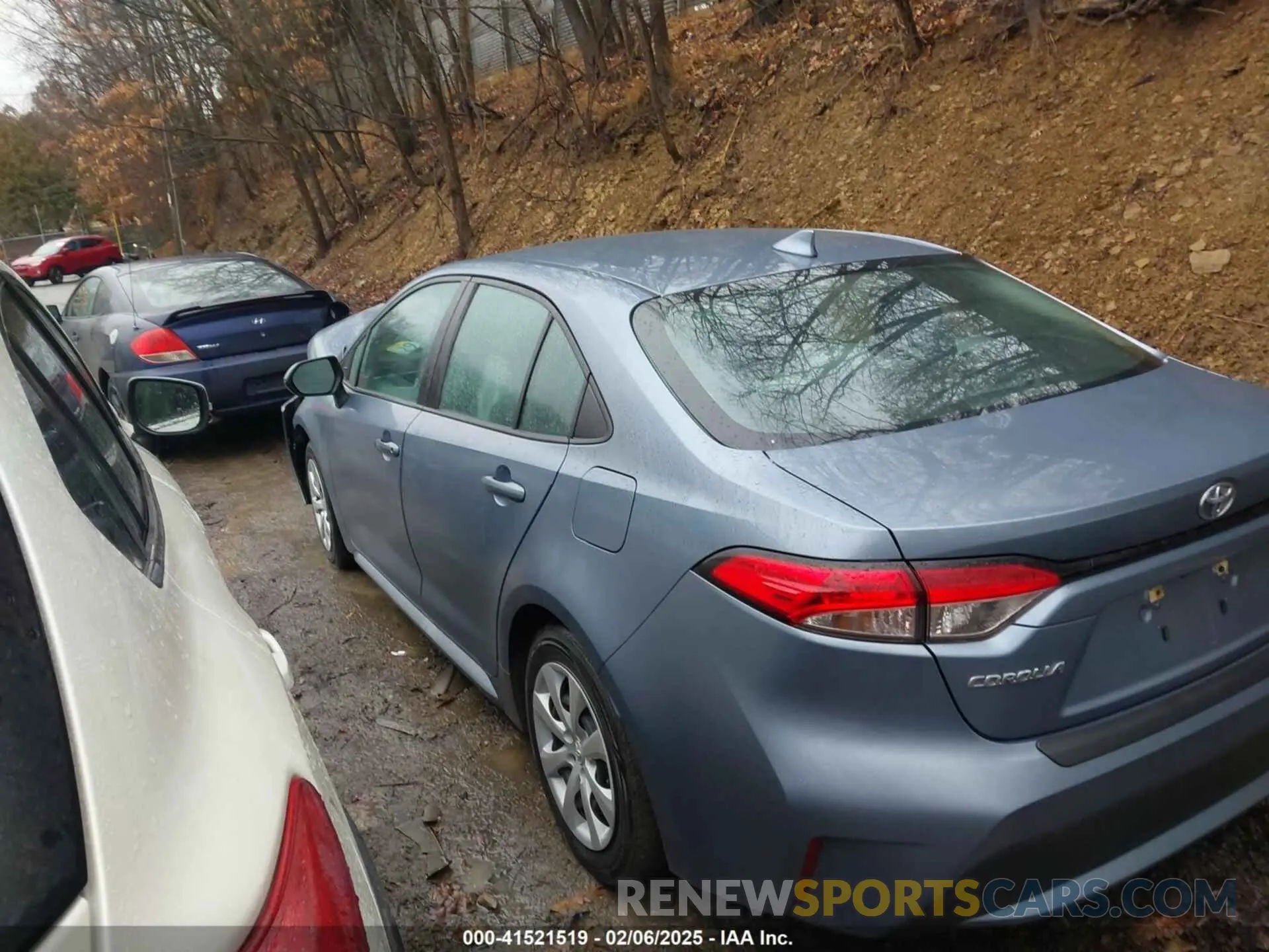 15 Photograph of a damaged car 5YFEPMAE1MP161004 TOYOTA COROLLA 2021