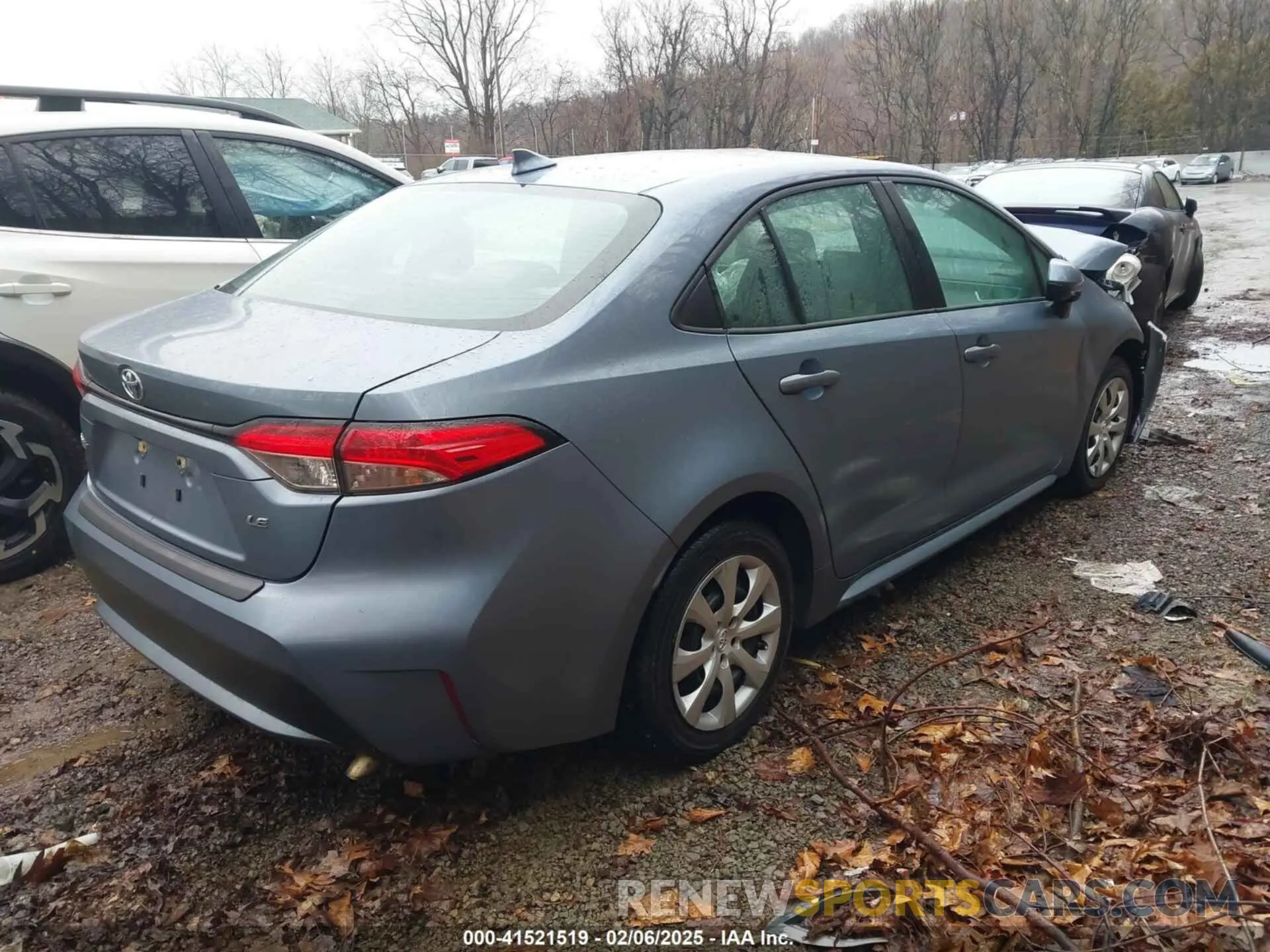 4 Photograph of a damaged car 5YFEPMAE1MP161004 TOYOTA COROLLA 2021