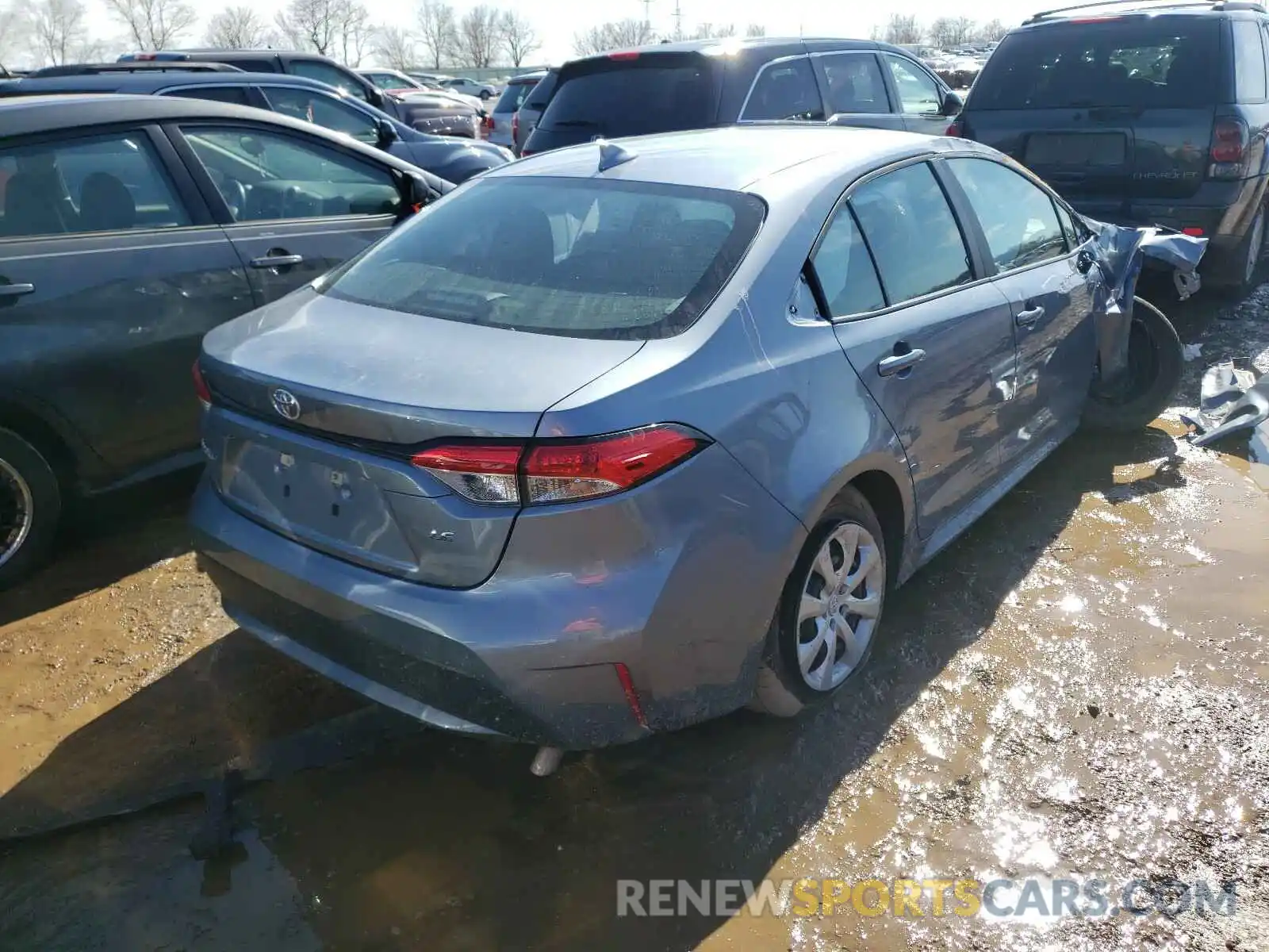 4 Photograph of a damaged car 5YFEPMAE1MP165263 TOYOTA COROLLA 2021