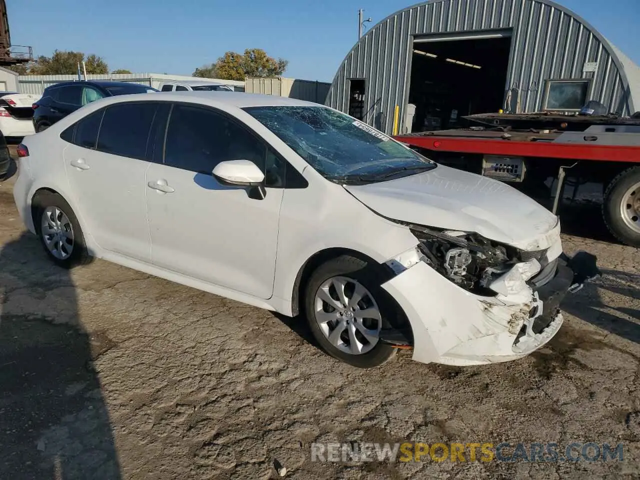 4 Photograph of a damaged car 5YFEPMAE1MP168258 TOYOTA COROLLA 2021