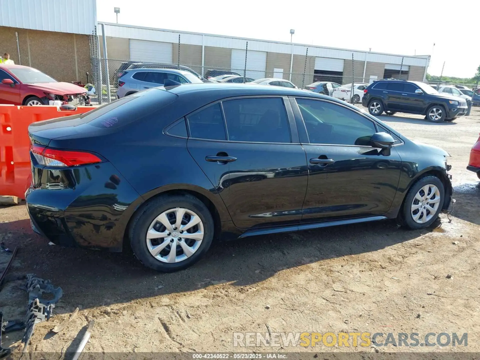 13 Photograph of a damaged car 5YFEPMAE1MP169670 TOYOTA COROLLA 2021