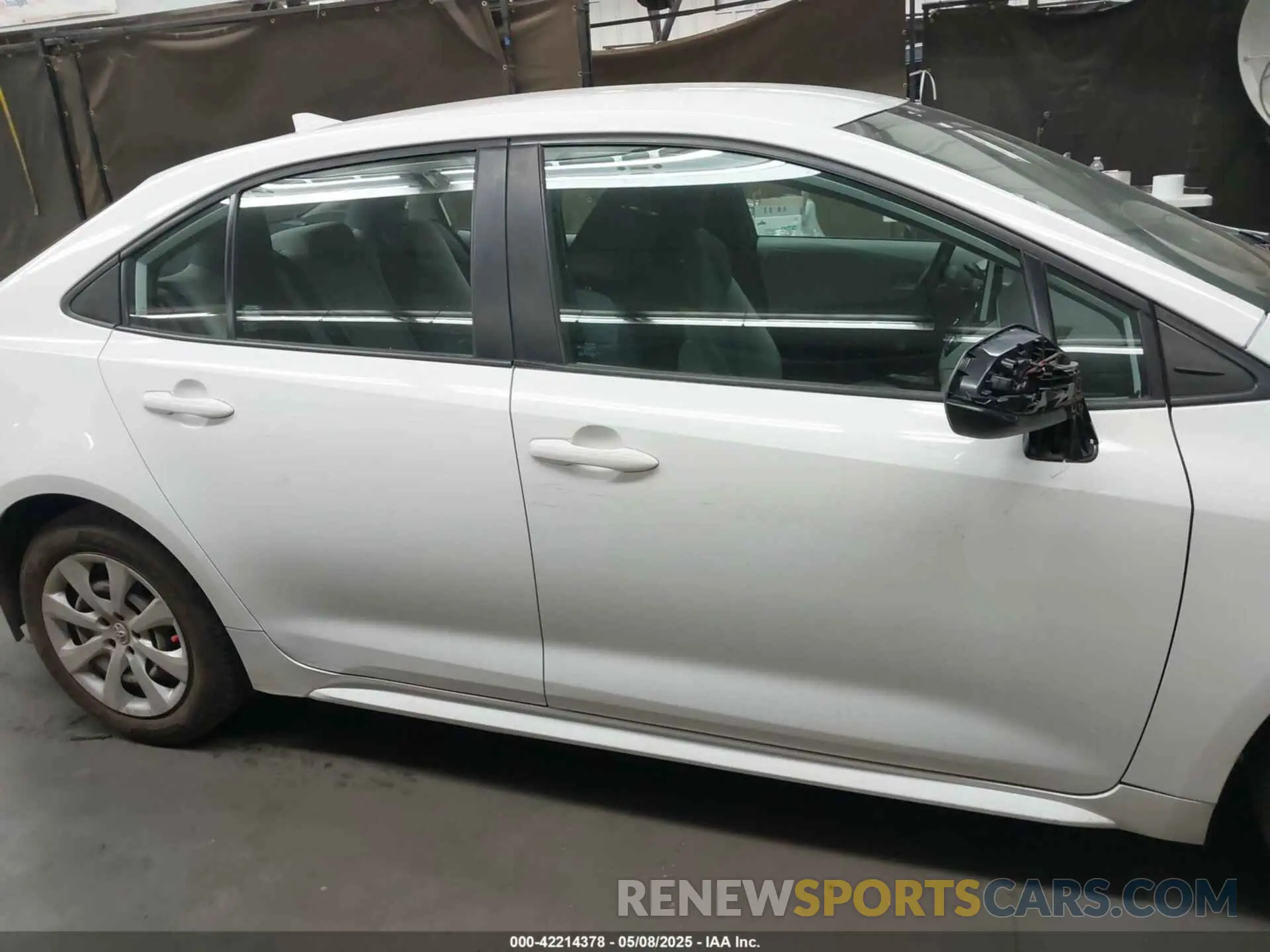 13 Photograph of a damaged car 5YFEPMAE1MP186629 TOYOTA COROLLA 2021
