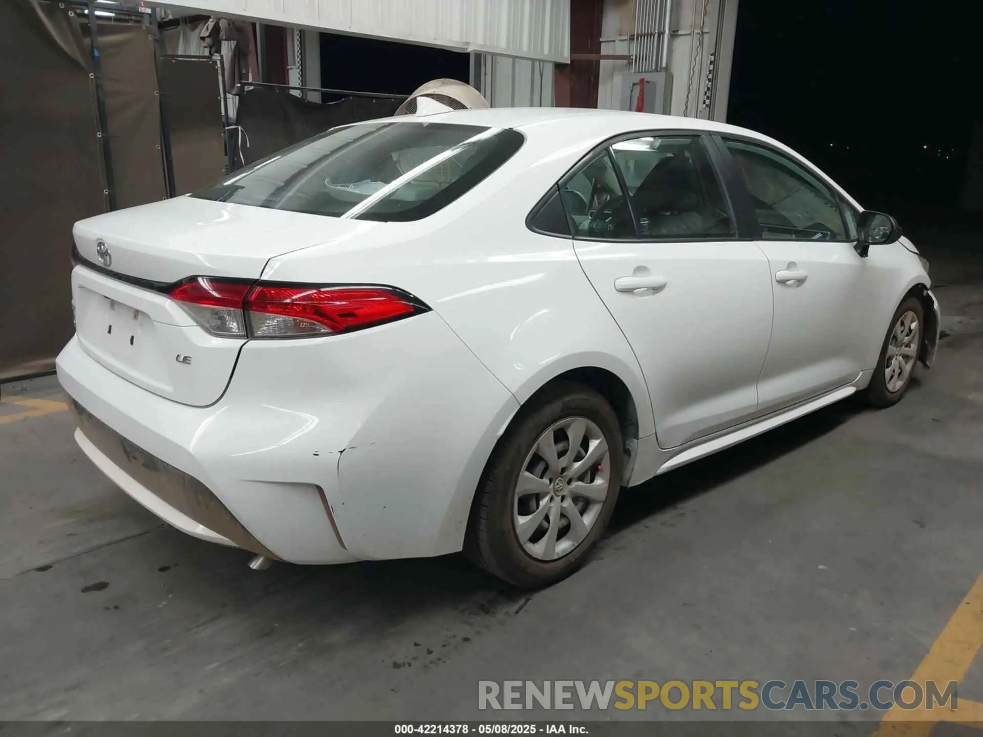 4 Photograph of a damaged car 5YFEPMAE1MP186629 TOYOTA COROLLA 2021