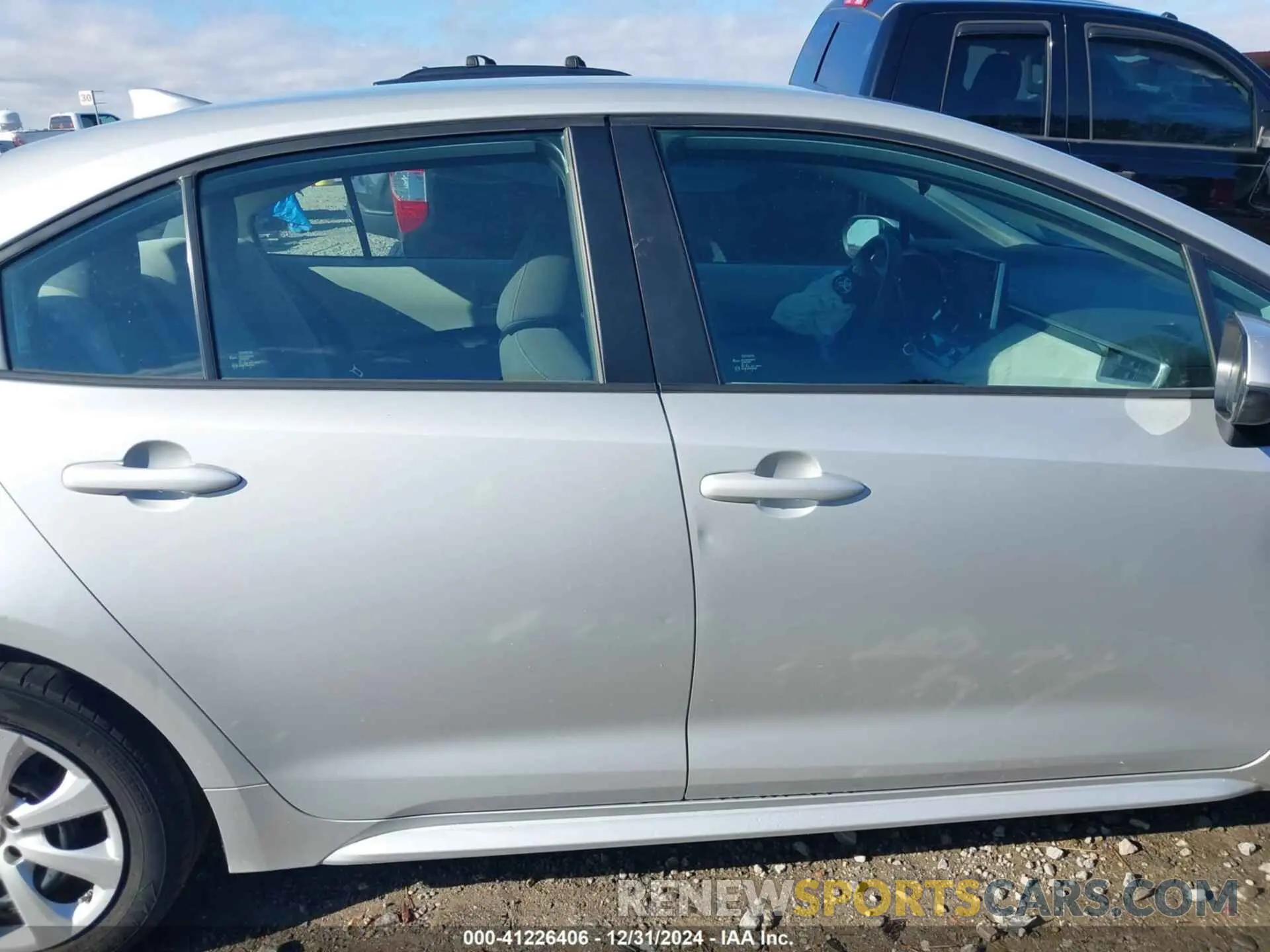 13 Photograph of a damaged car 5YFEPMAE1MP190065 TOYOTA COROLLA 2021