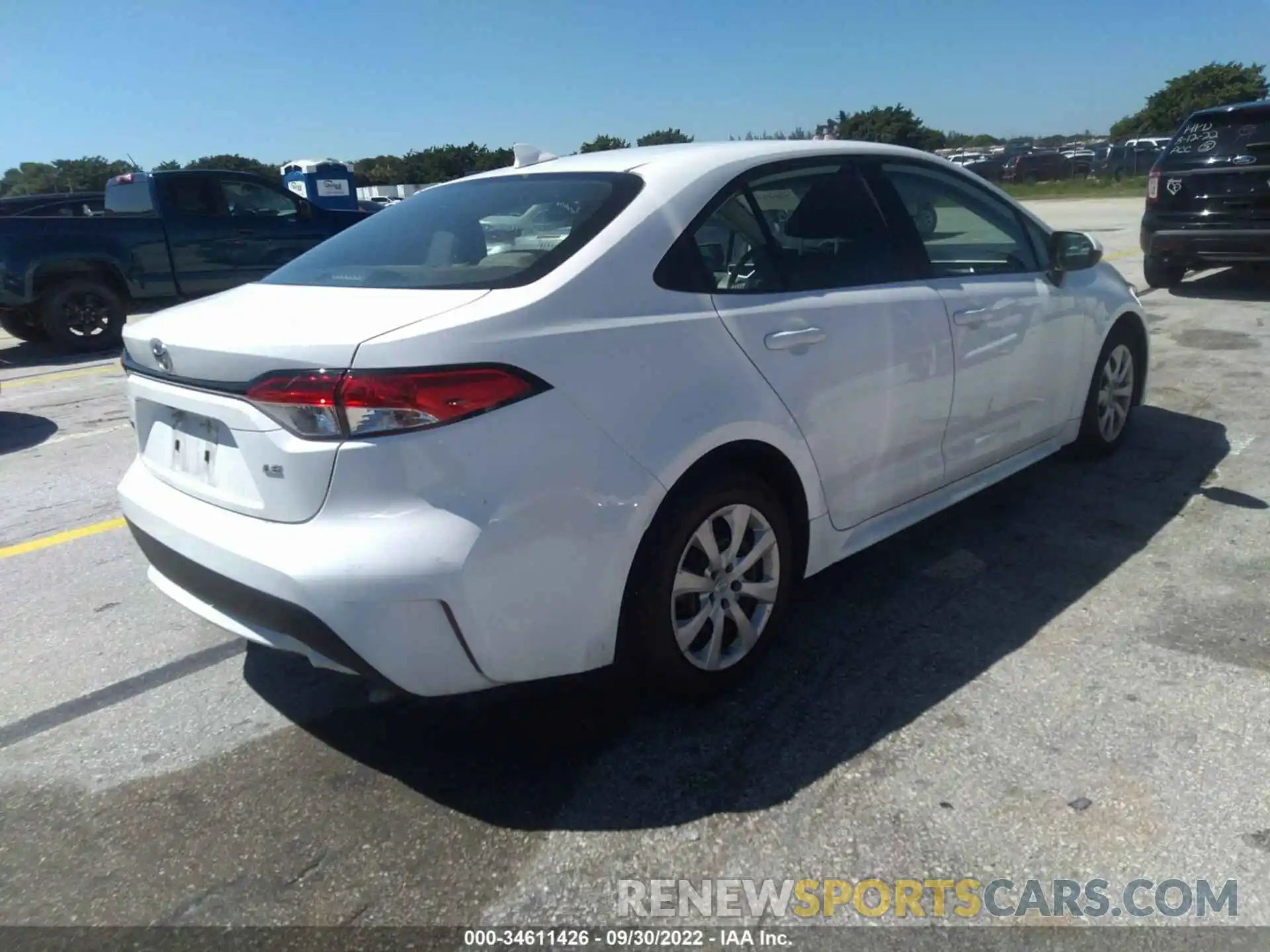 4 Photograph of a damaged car 5YFEPMAE1MP190597 TOYOTA COROLLA 2021