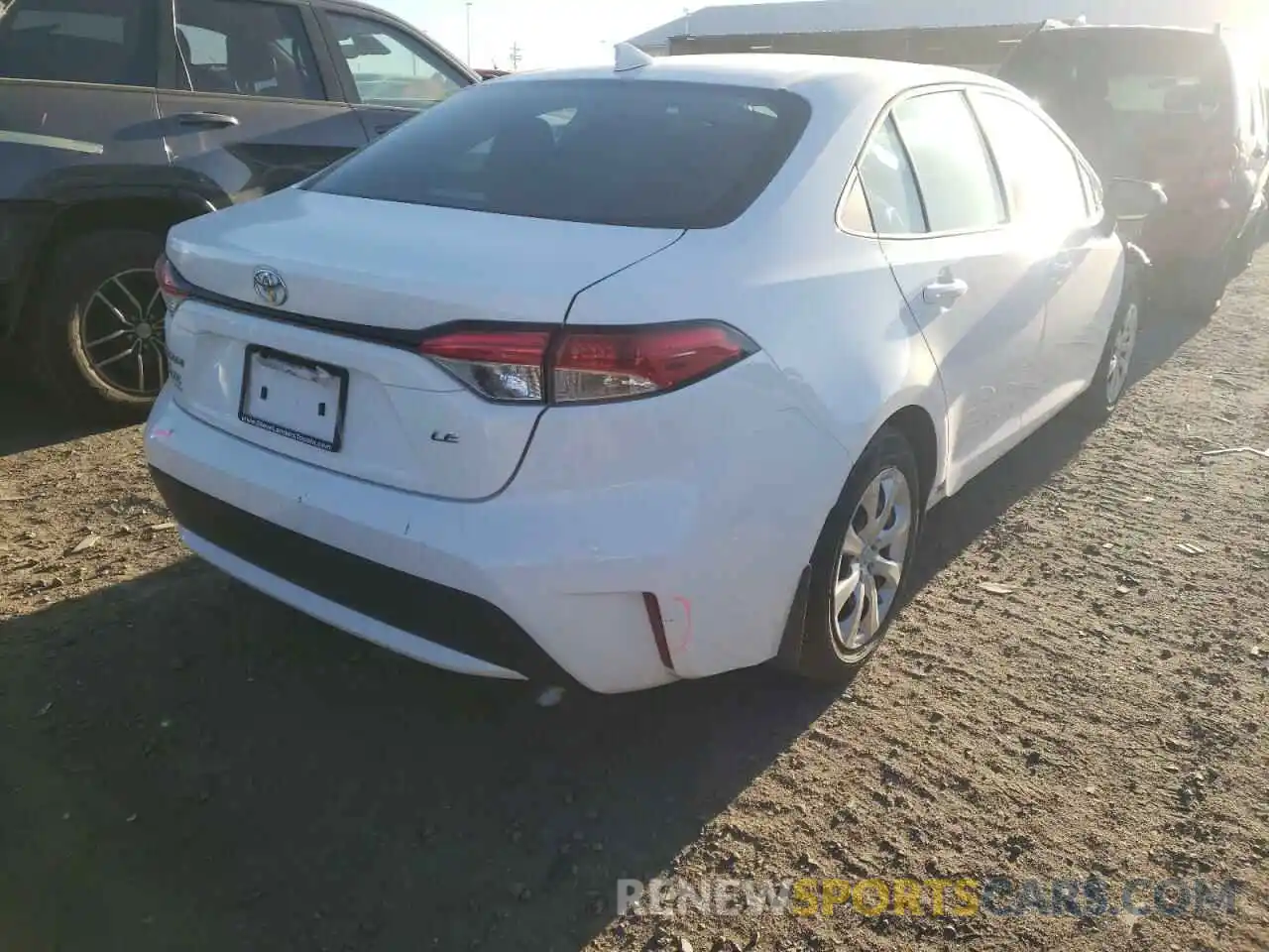 4 Photograph of a damaged car 5YFEPMAE1MP194021 TOYOTA COROLLA 2021