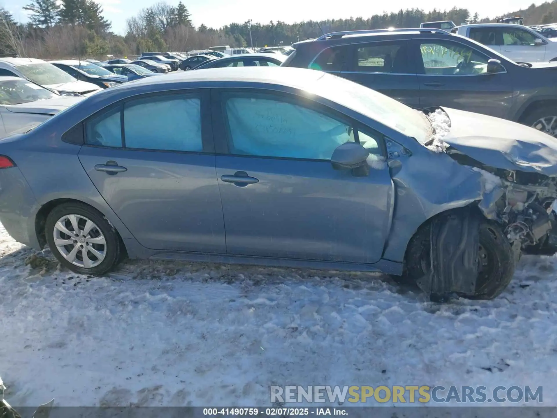 13 Photograph of a damaged car 5YFEPMAE1MP199803 TOYOTA COROLLA 2021