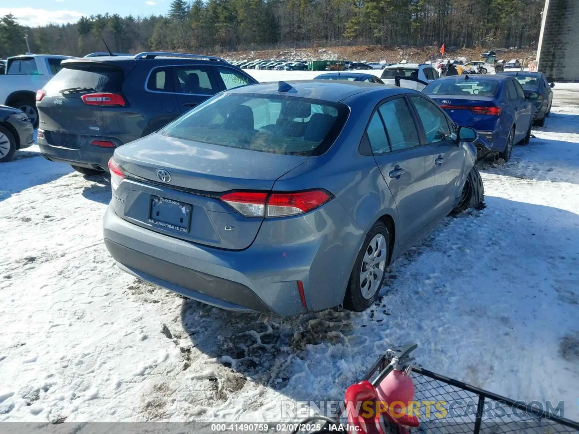 4 Photograph of a damaged car 5YFEPMAE1MP199803 TOYOTA COROLLA 2021