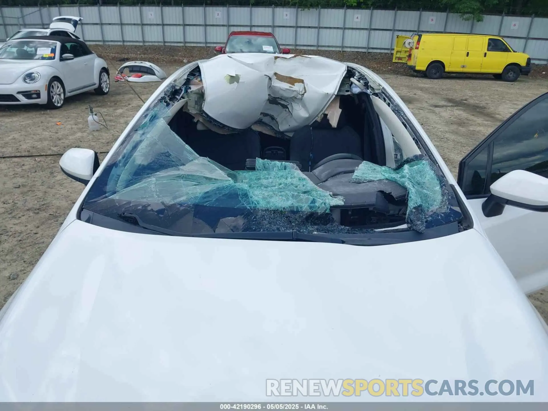 6 Photograph of a damaged car 5YFEPMAE1MP201811 TOYOTA COROLLA 2021