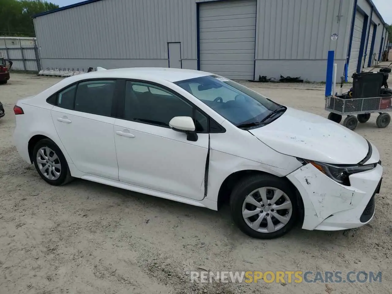 4 Photograph of a damaged car 5YFEPMAE1MP206006 TOYOTA COROLLA 2021