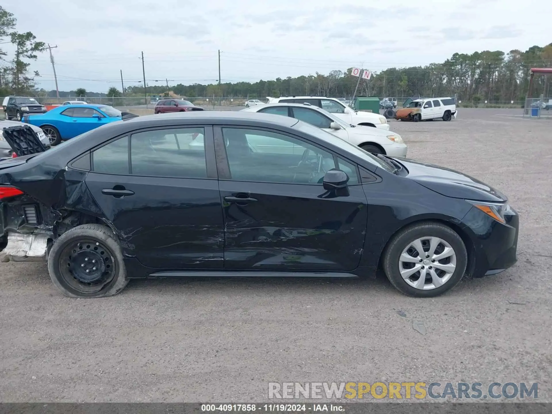 13 Photograph of a damaged car 5YFEPMAE1MP213005 TOYOTA COROLLA 2021