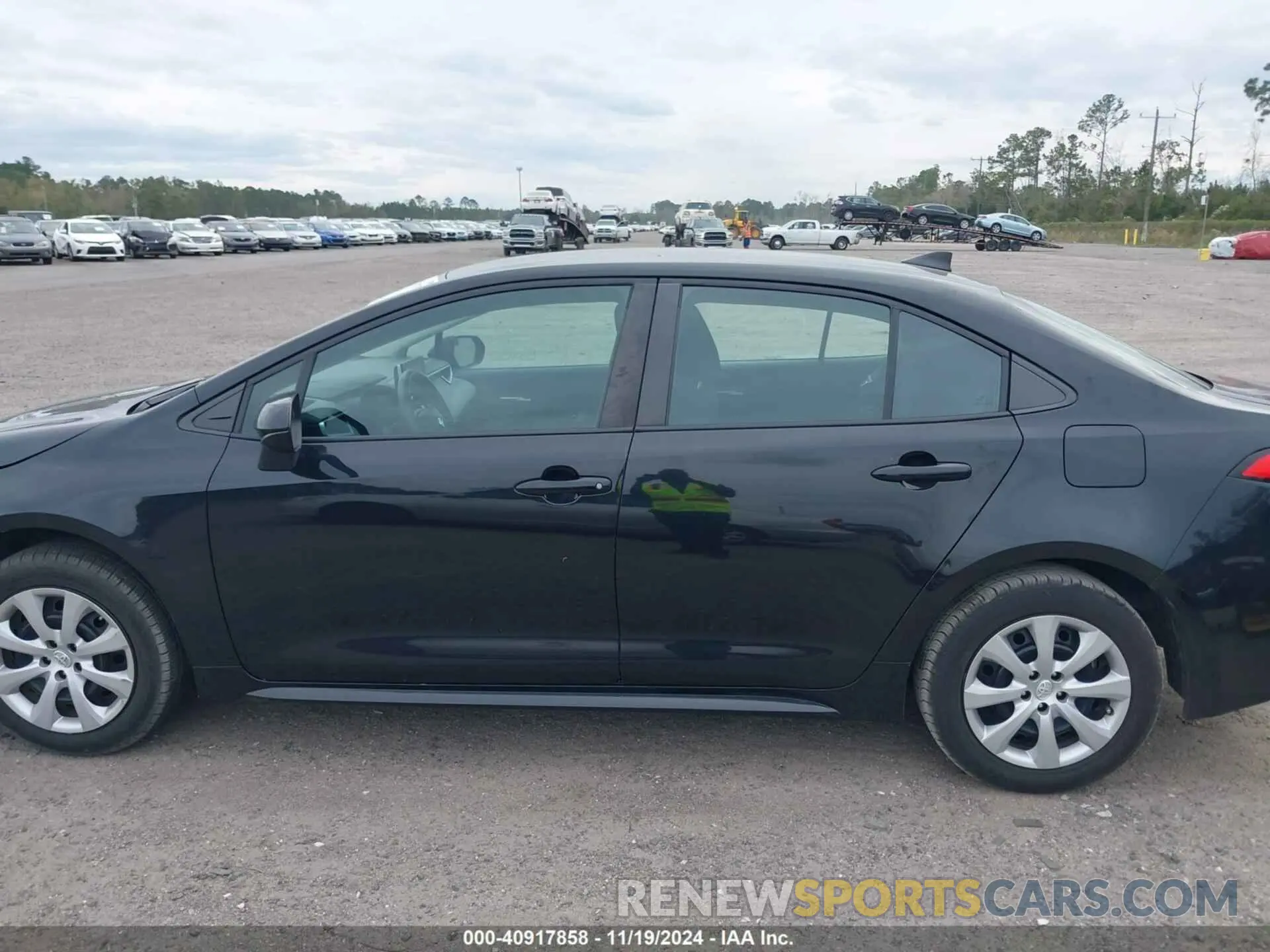 14 Photograph of a damaged car 5YFEPMAE1MP213005 TOYOTA COROLLA 2021