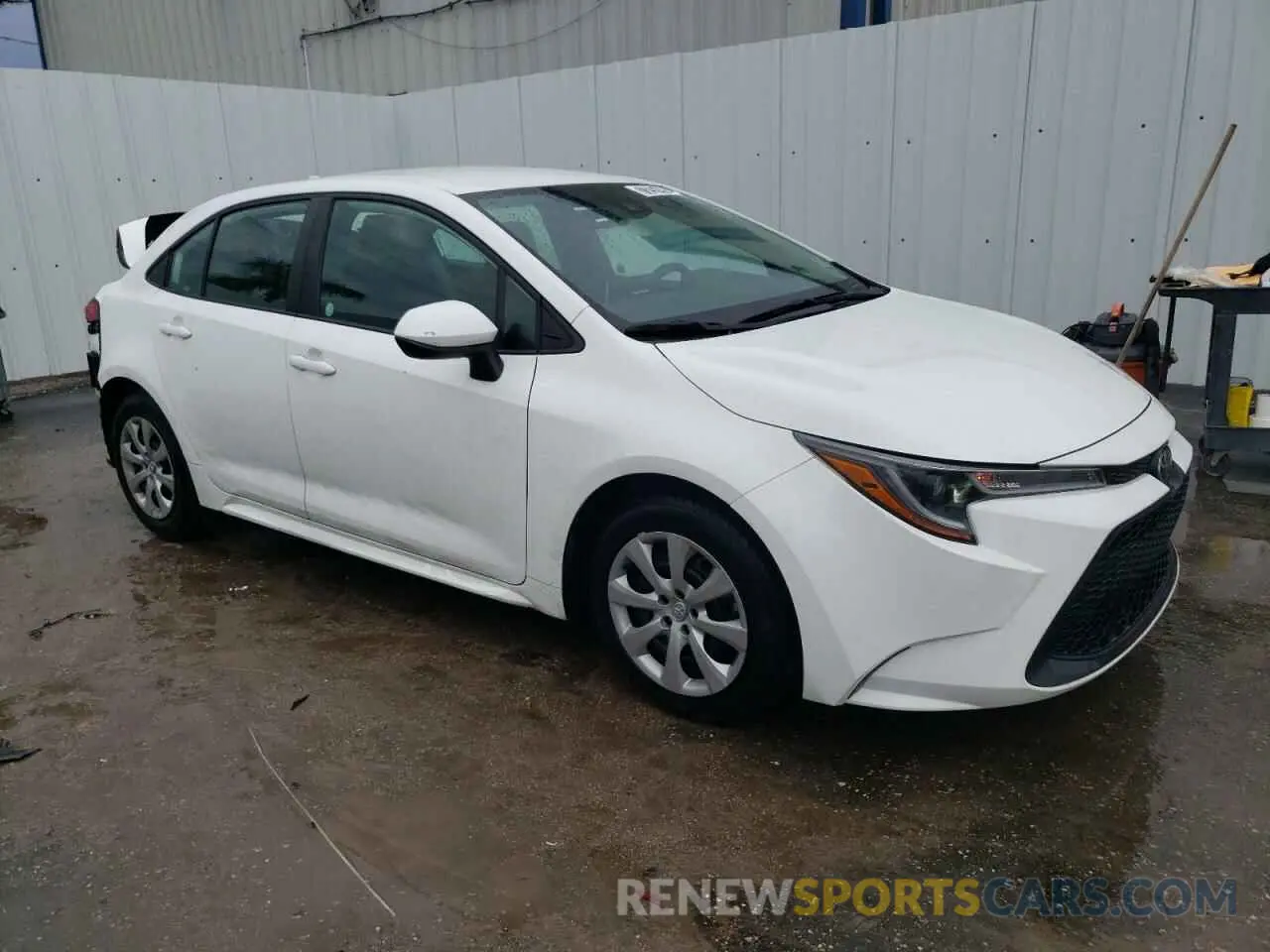 4 Photograph of a damaged car 5YFEPMAE1MP218656 TOYOTA COROLLA 2021