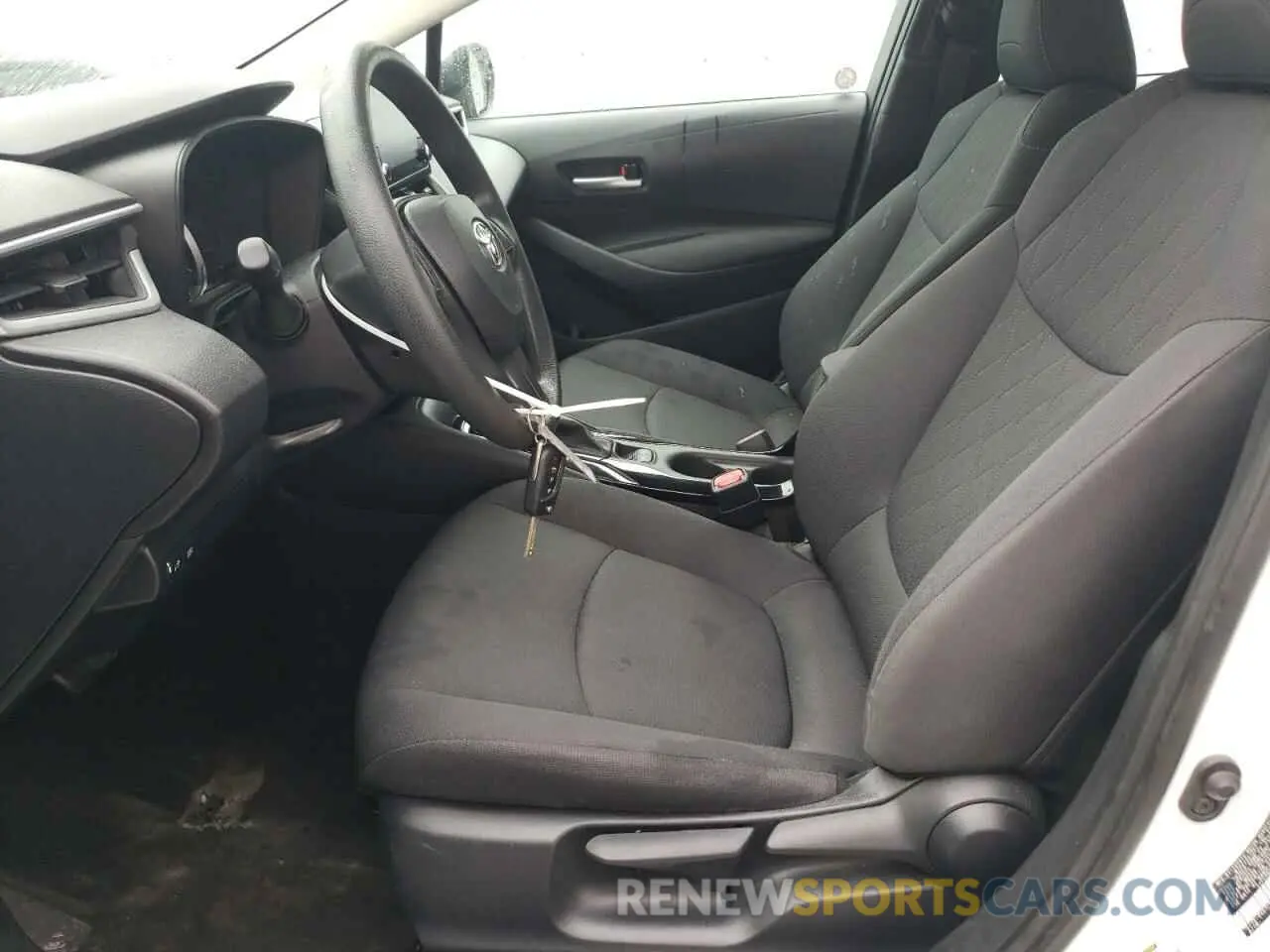 7 Photograph of a damaged car 5YFEPMAE1MP218656 TOYOTA COROLLA 2021