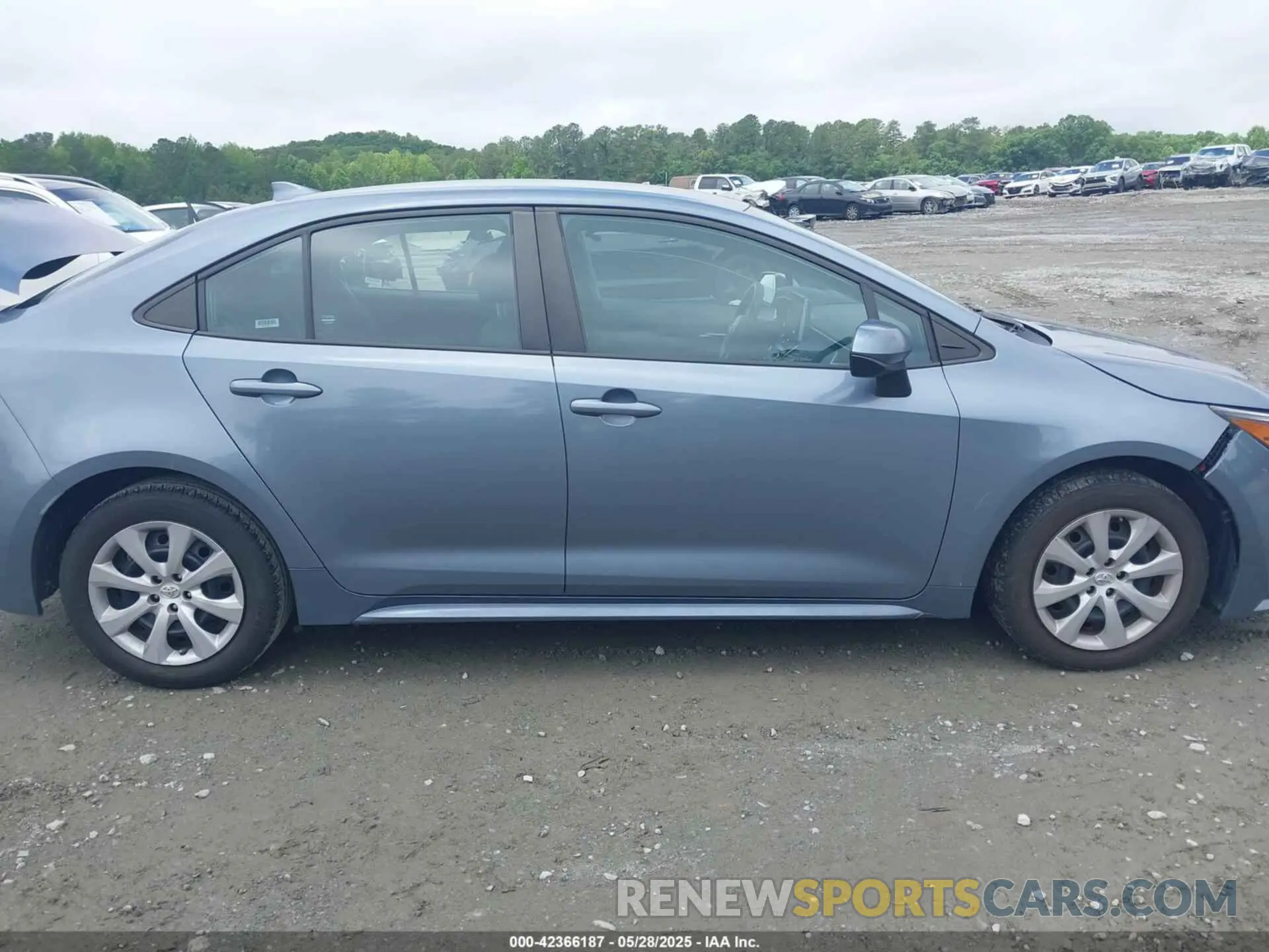 13 Photograph of a damaged car 5YFEPMAE1MP219953 TOYOTA COROLLA 2021