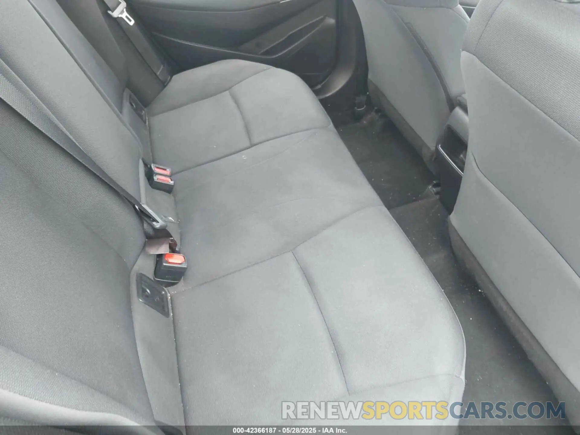 8 Photograph of a damaged car 5YFEPMAE1MP219953 TOYOTA COROLLA 2021