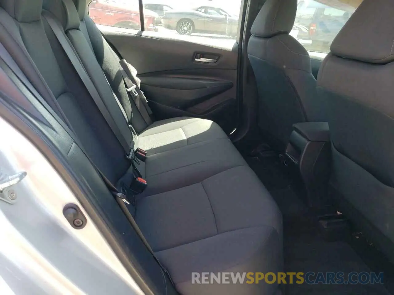 10 Photograph of a damaged car 5YFEPMAE1MP222884 TOYOTA COROLLA 2021