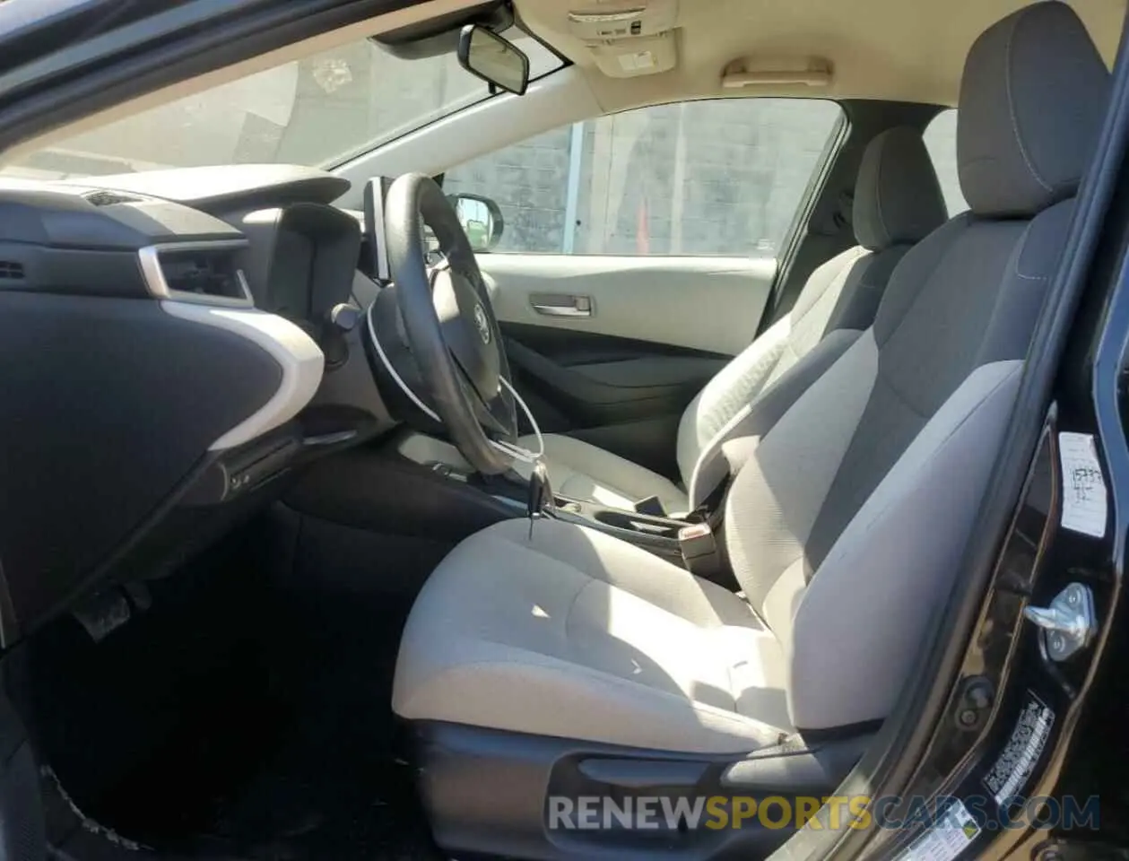 7 Photograph of a damaged car 5YFEPMAE1MP232735 TOYOTA COROLLA 2021
