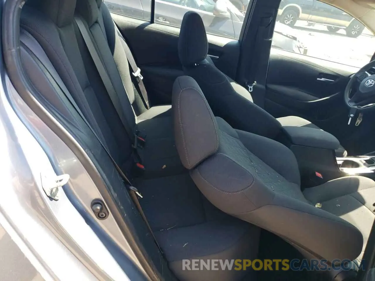 10 Photograph of a damaged car 5YFEPMAE1MP236266 TOYOTA COROLLA 2021