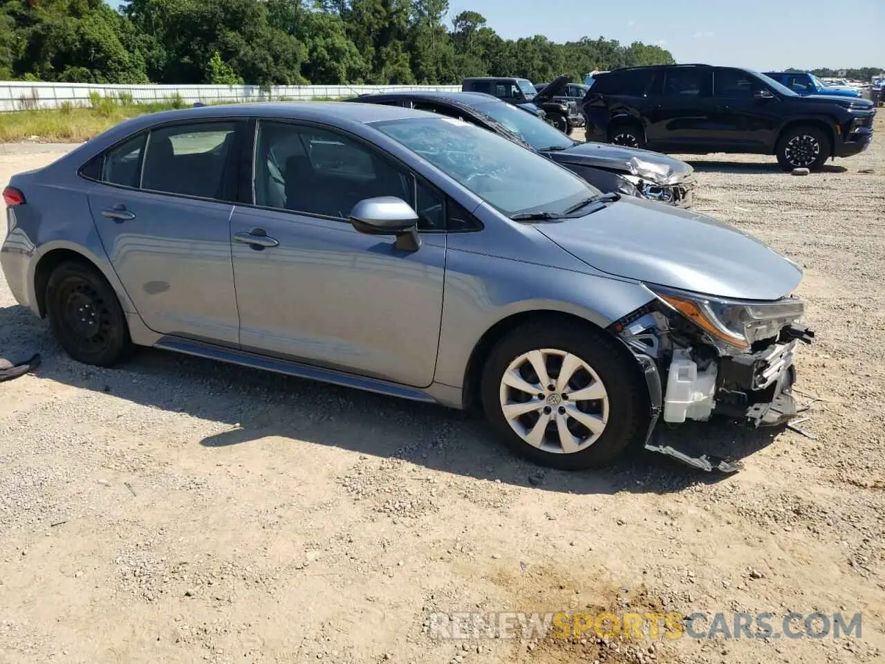 4 Photograph of a damaged car 5YFEPMAE1MP236266 TOYOTA COROLLA 2021