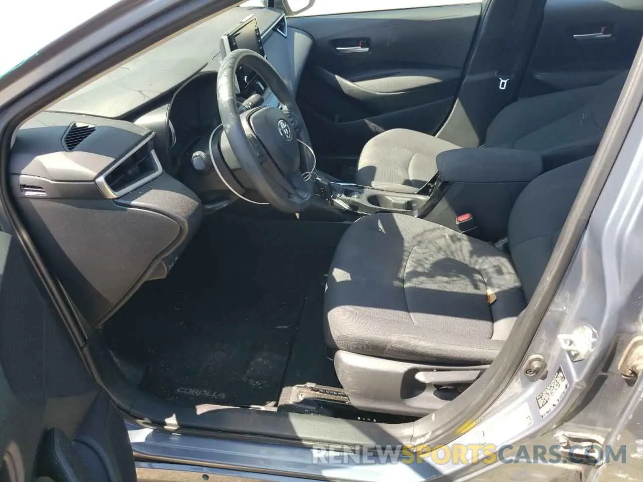 7 Photograph of a damaged car 5YFEPMAE1MP236266 TOYOTA COROLLA 2021