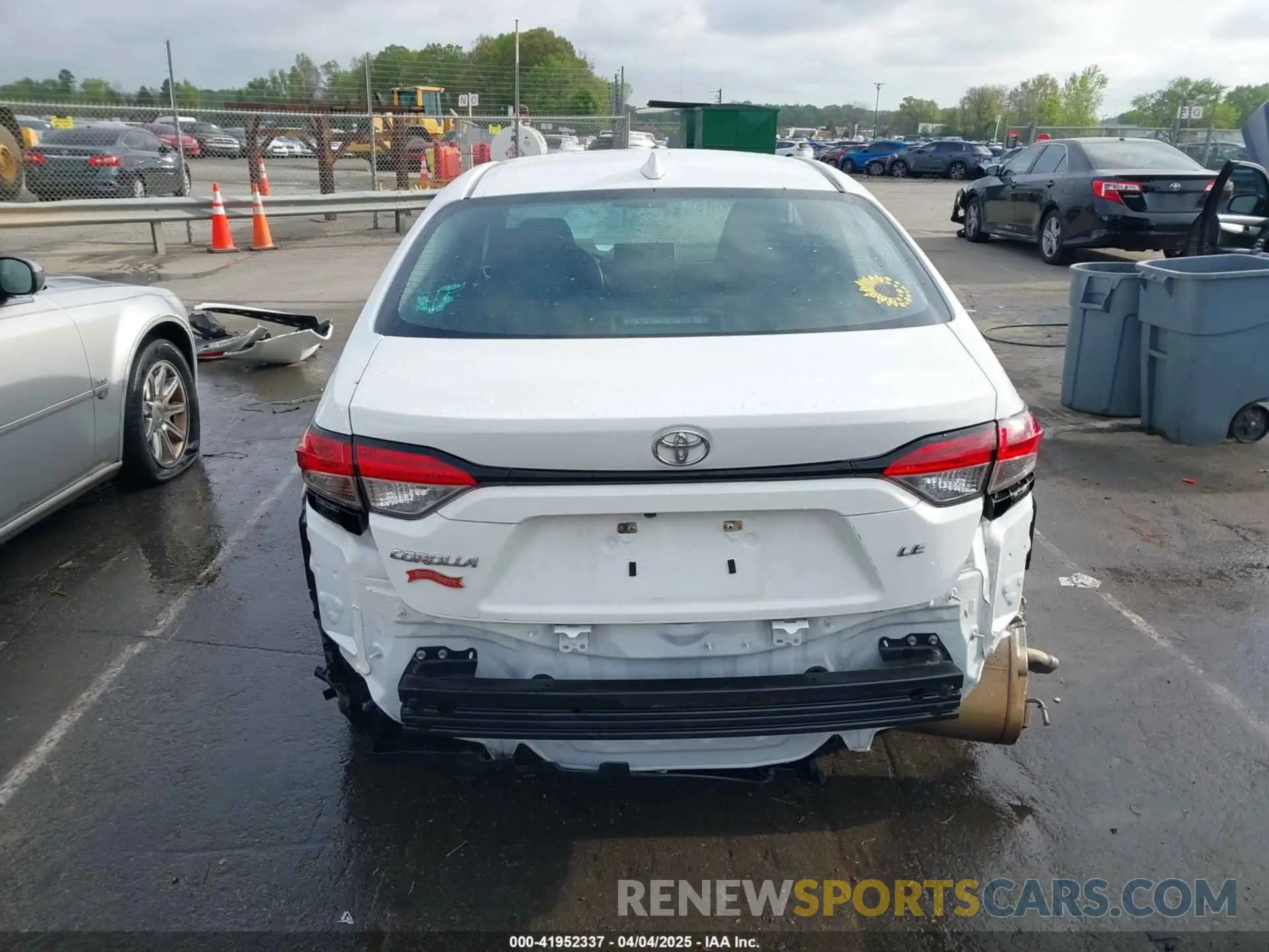 16 Photograph of a damaged car 5YFEPMAE1MP236722 TOYOTA COROLLA 2021