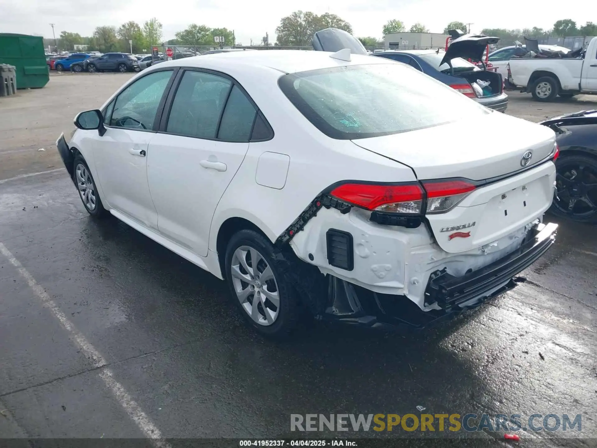 3 Photograph of a damaged car 5YFEPMAE1MP236722 TOYOTA COROLLA 2021