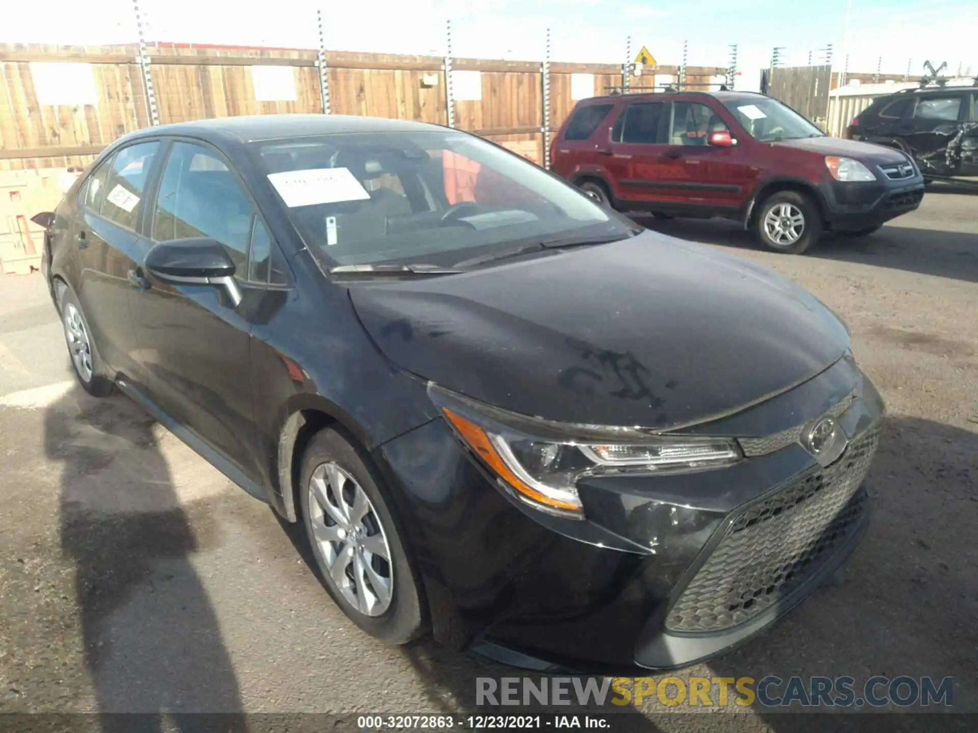 1 Photograph of a damaged car 5YFEPMAE1MP246523 TOYOTA COROLLA 2021