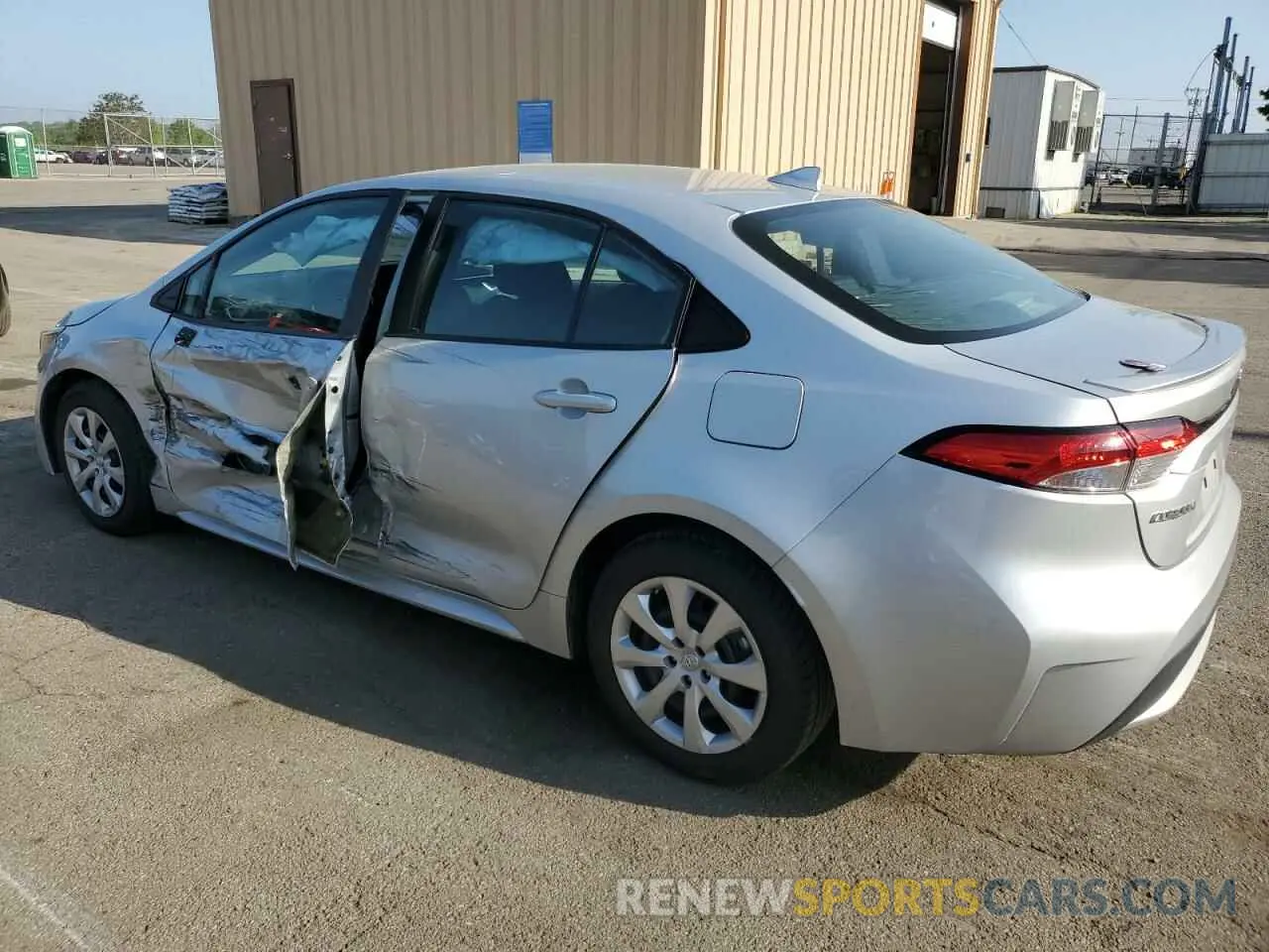 2 Photograph of a damaged car 5YFEPMAE1MP253150 TOYOTA COROLLA 2021