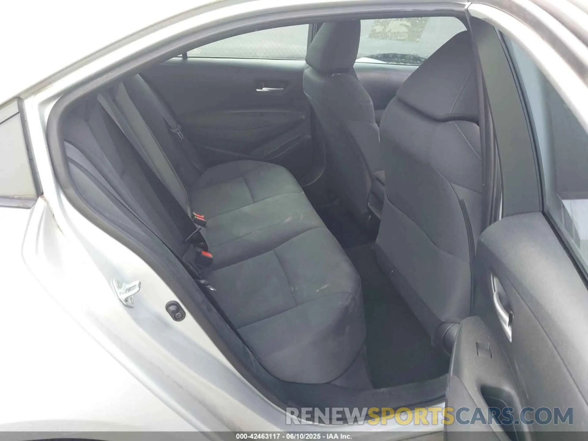 8 Photograph of a damaged car 5YFEPMAE1MP263743 TOYOTA COROLLA 2021