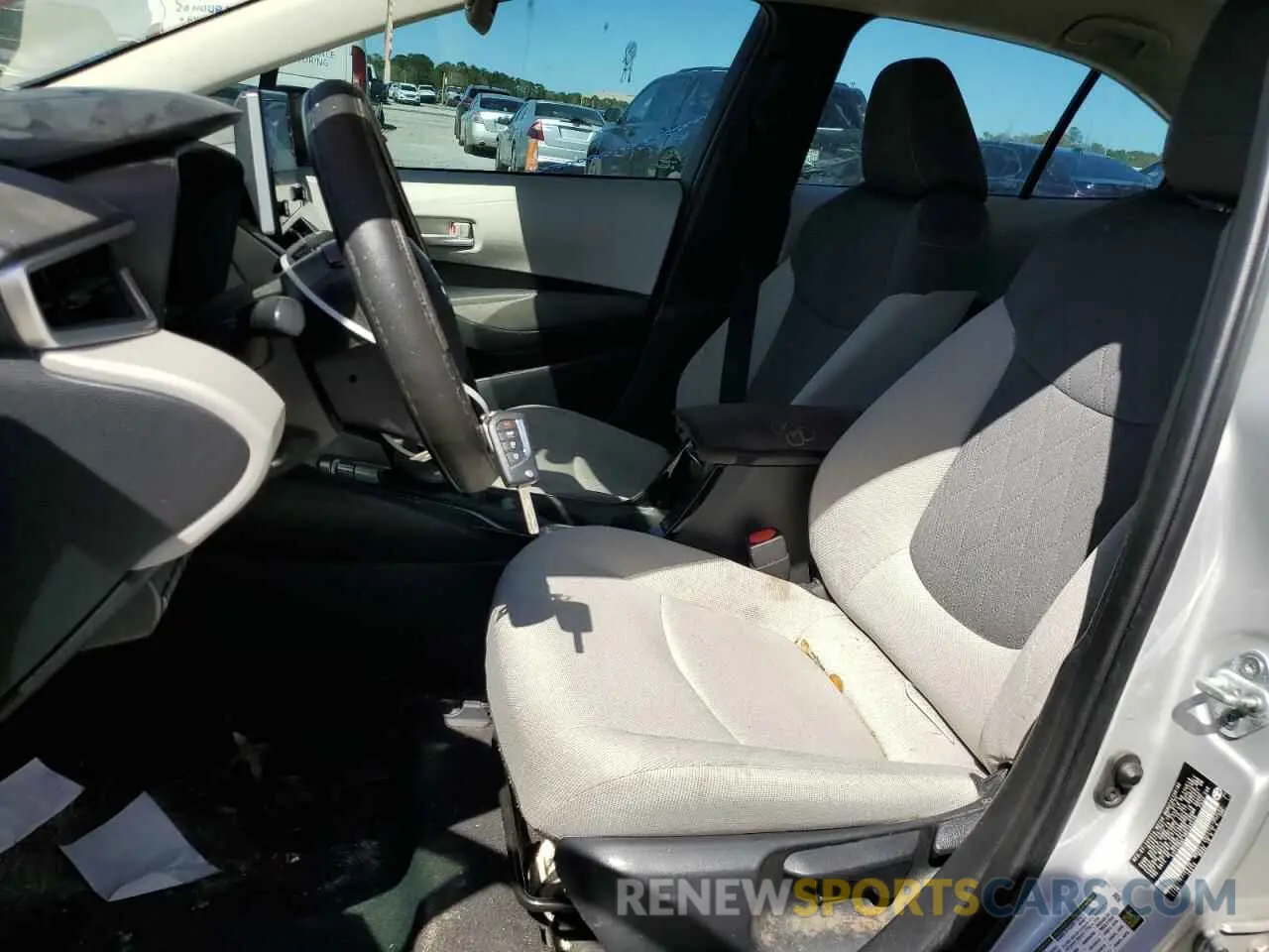 7 Photograph of a damaged car 5YFEPMAE1MP269526 TOYOTA COROLLA 2021