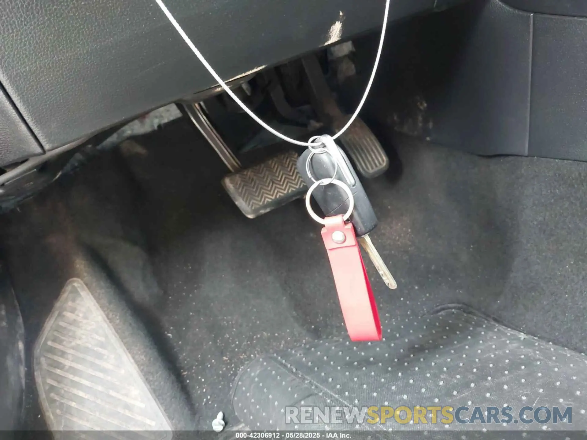 11 Photograph of a damaged car 5YFEPMAE2MP155387 TOYOTA COROLLA 2021
