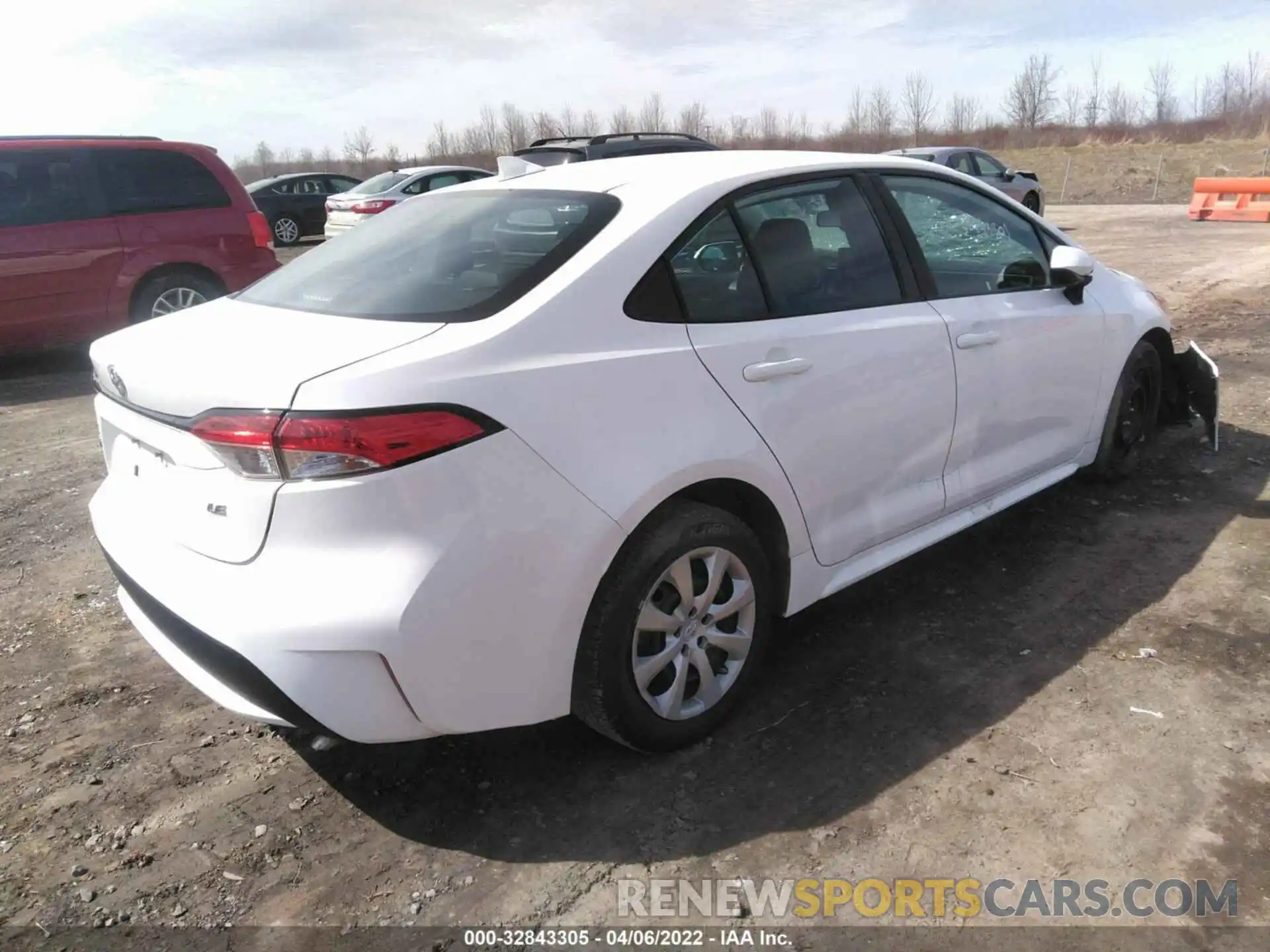 4 Photograph of a damaged car 5YFEPMAE2MP166759 TOYOTA COROLLA 2021